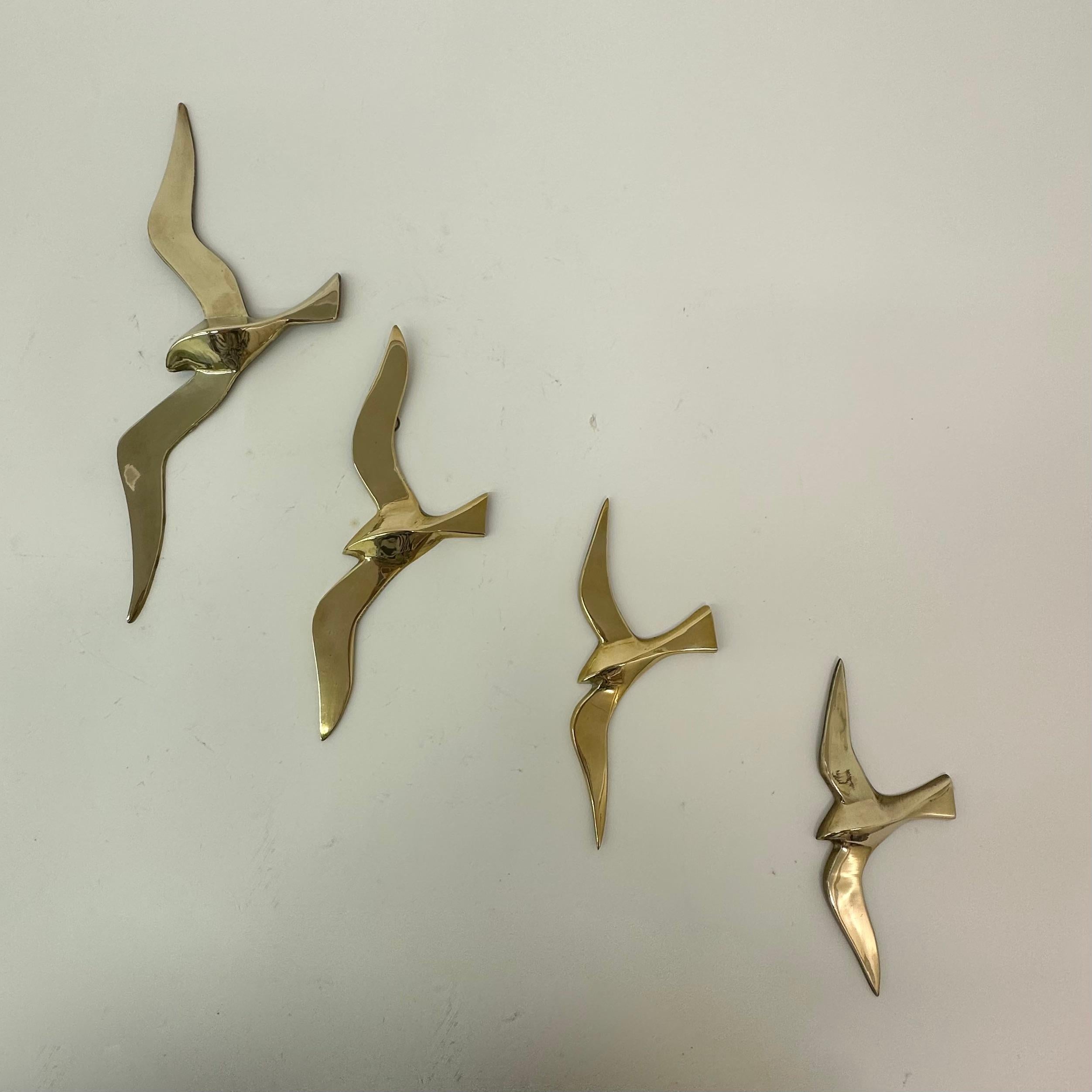 Set of 4 brass wall sculpture birds , 1970’s For Sale 2