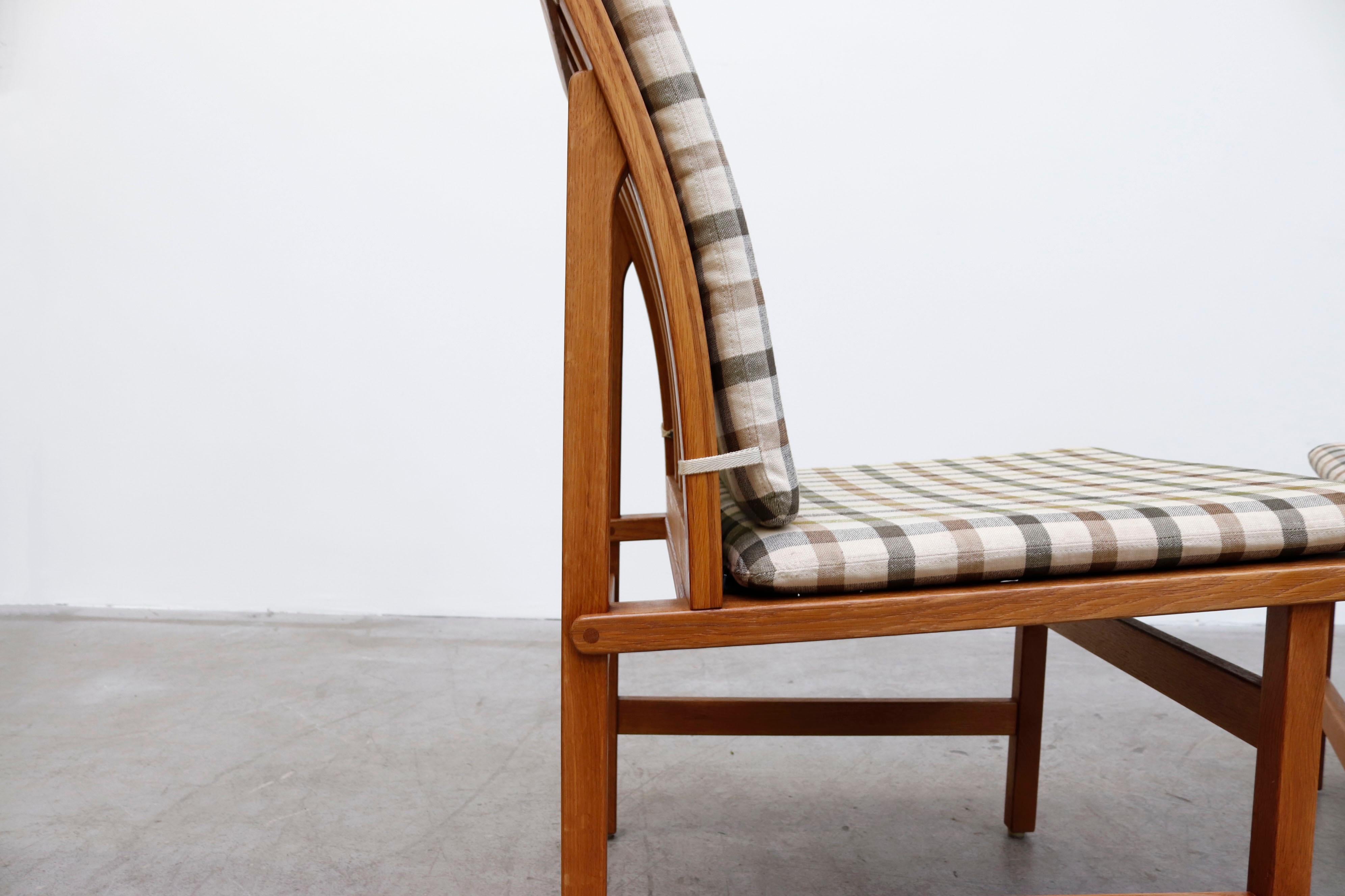 Pair of Børge Mogensen 'Model 3232' Plaid Chairs for Fredericia Stolefabrik For Sale 1