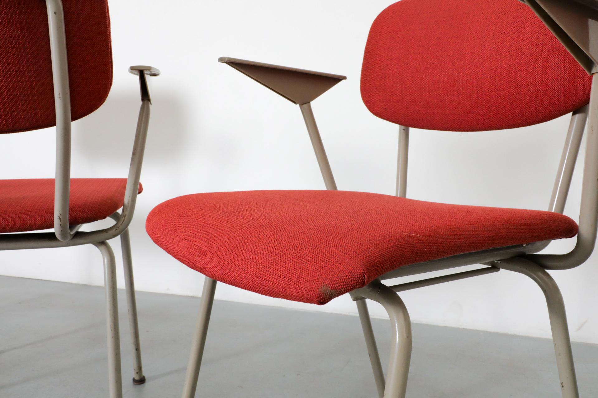 Set di 4 poltrone imbottite Ahrend de Cirkel rosso mattone con struttura grigio chiaro in vendita 7