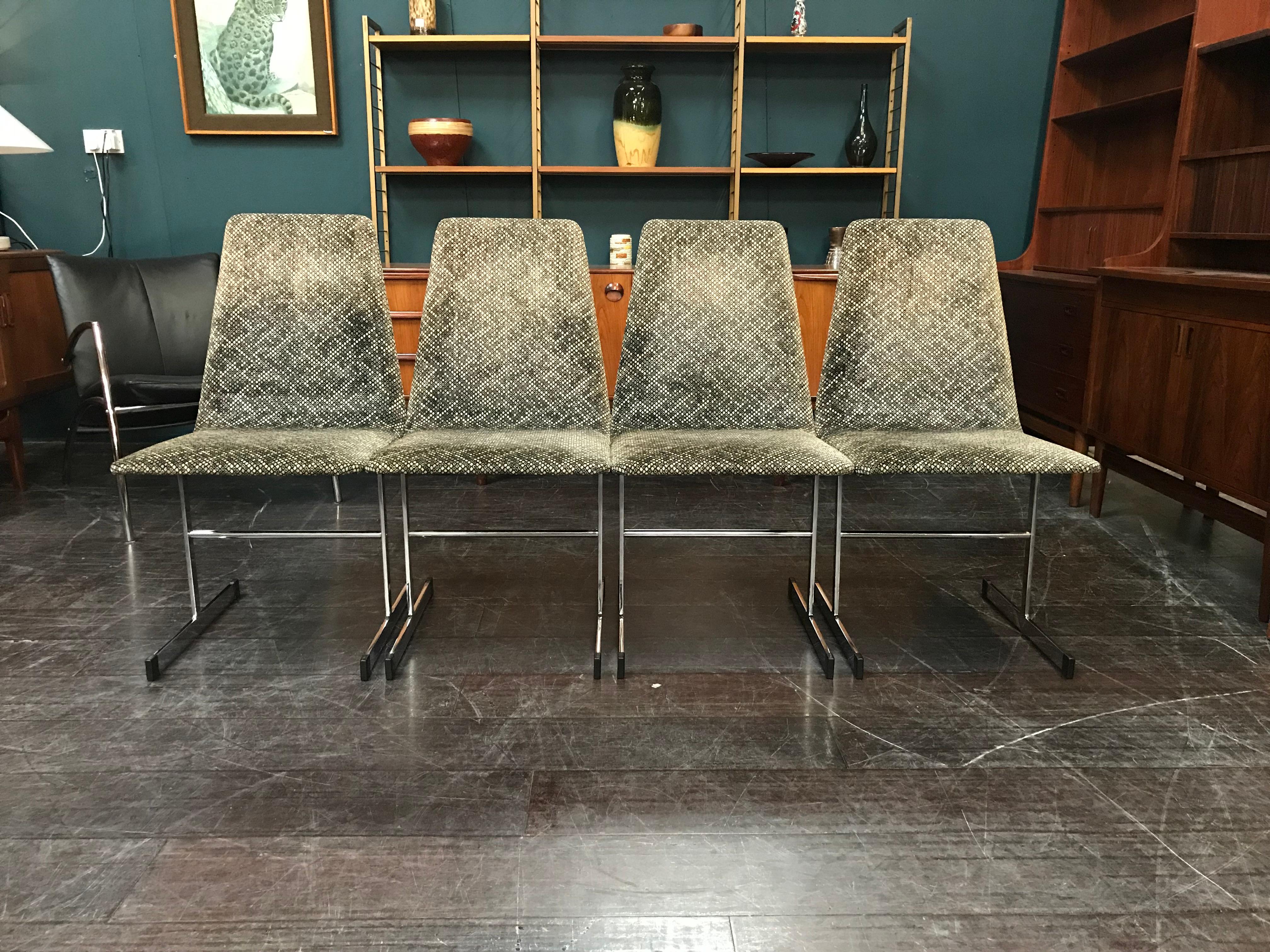 Set of 4 British 1970s Midcentury 'Lisse' Dining Chairs by Tim Bates for Pieff For Sale 9