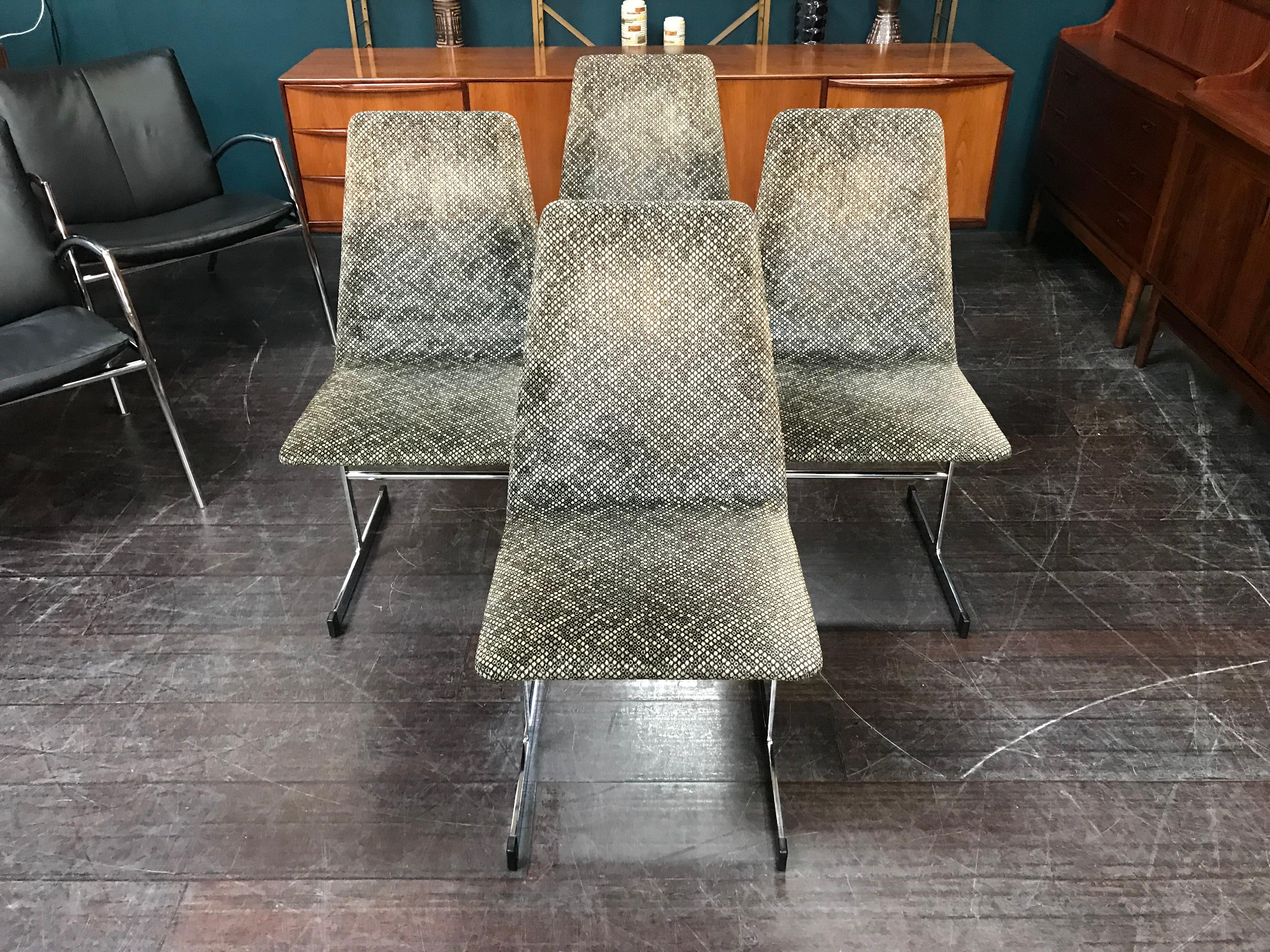 A set of 4 original and very elegant Pieff dining chairs with chrome legs. Designed by Tim Bates for the Lisse range in the 1970s.

Pieff furniture was a range of avant-garde furniture designed and produced in Cradley Heath near Birmingham from