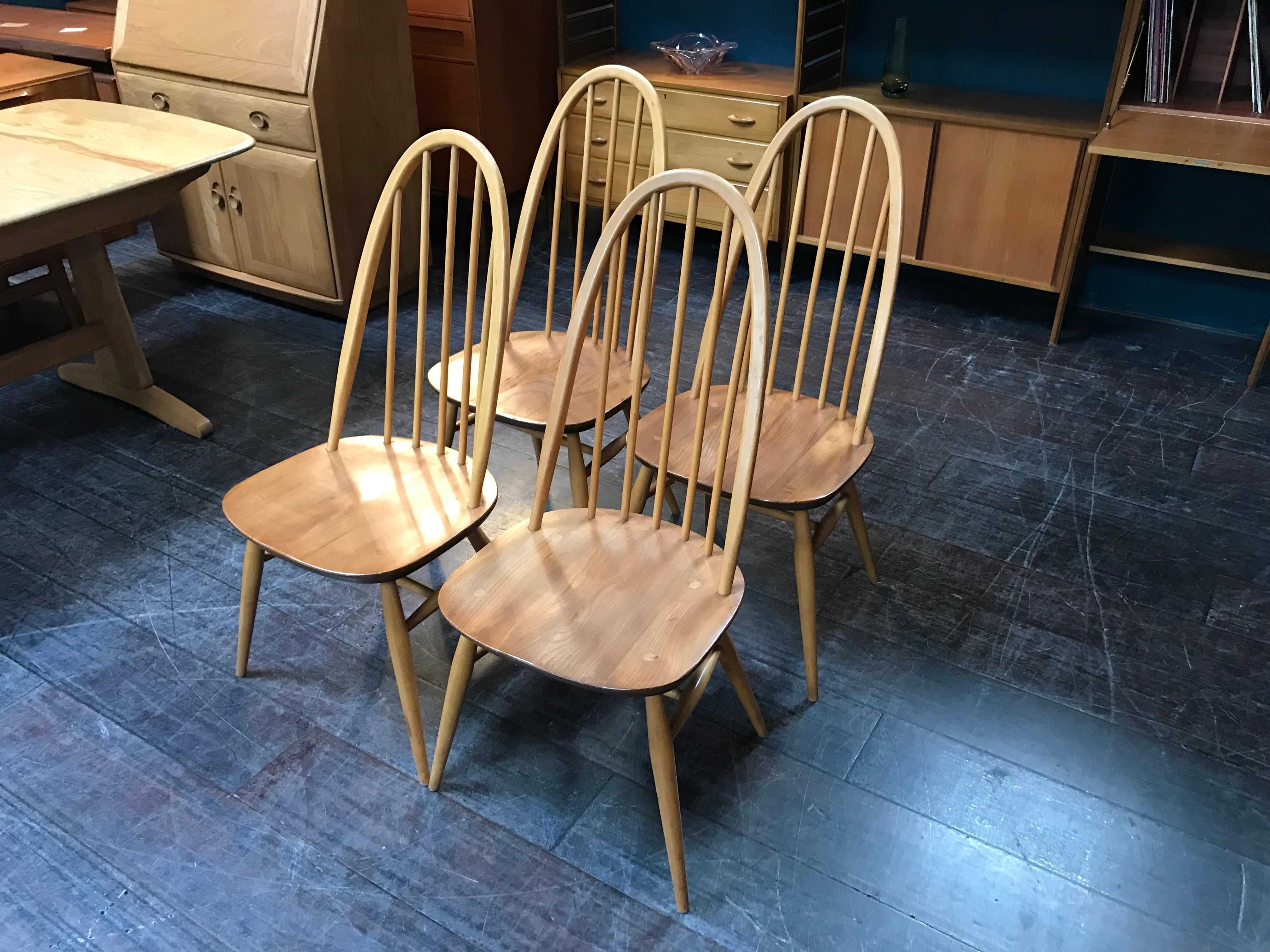 English Set of 4 British Midcentury Windsor Quaker Elm and Beech Dining Chairs by Ercol For Sale