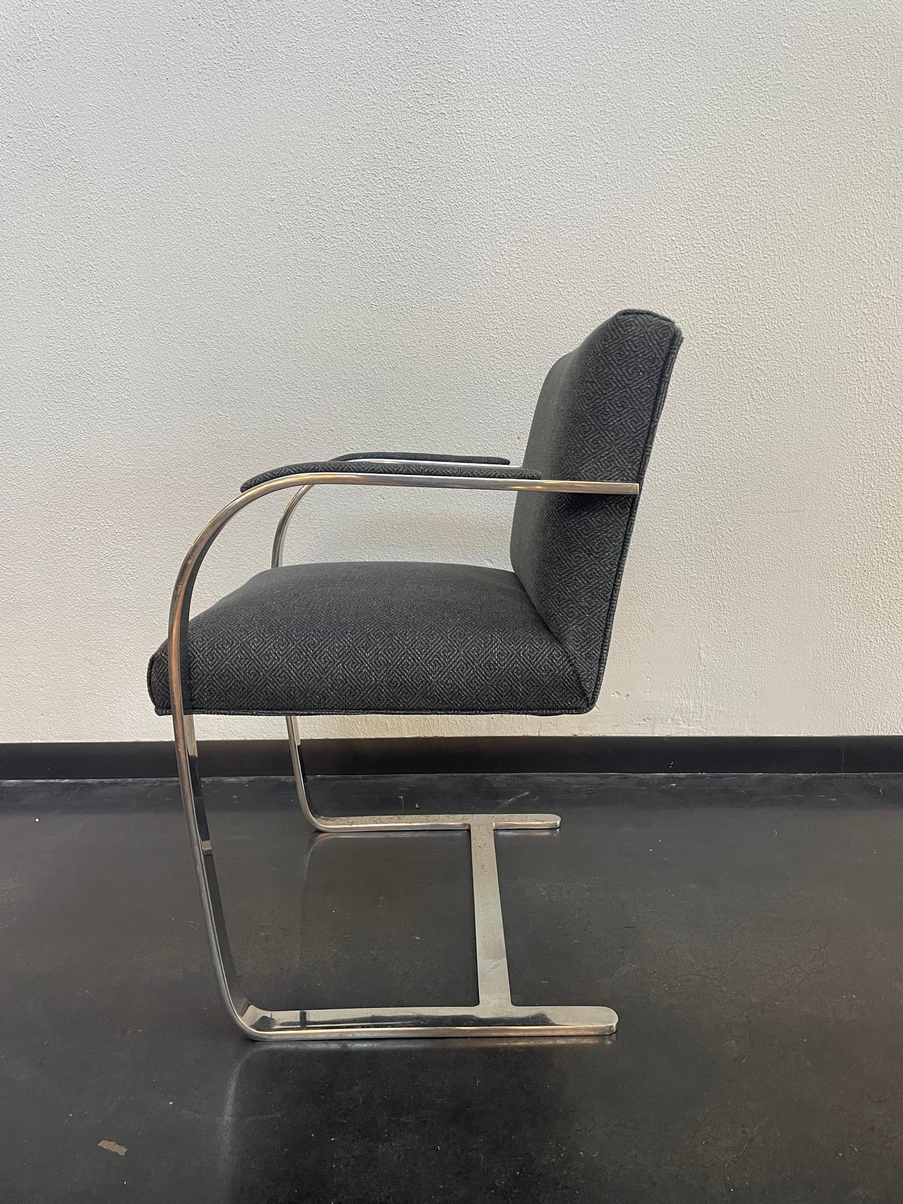 Set of 4 Brno Chairs by Knoll In Good Condition For Sale In Philadelphia, PA