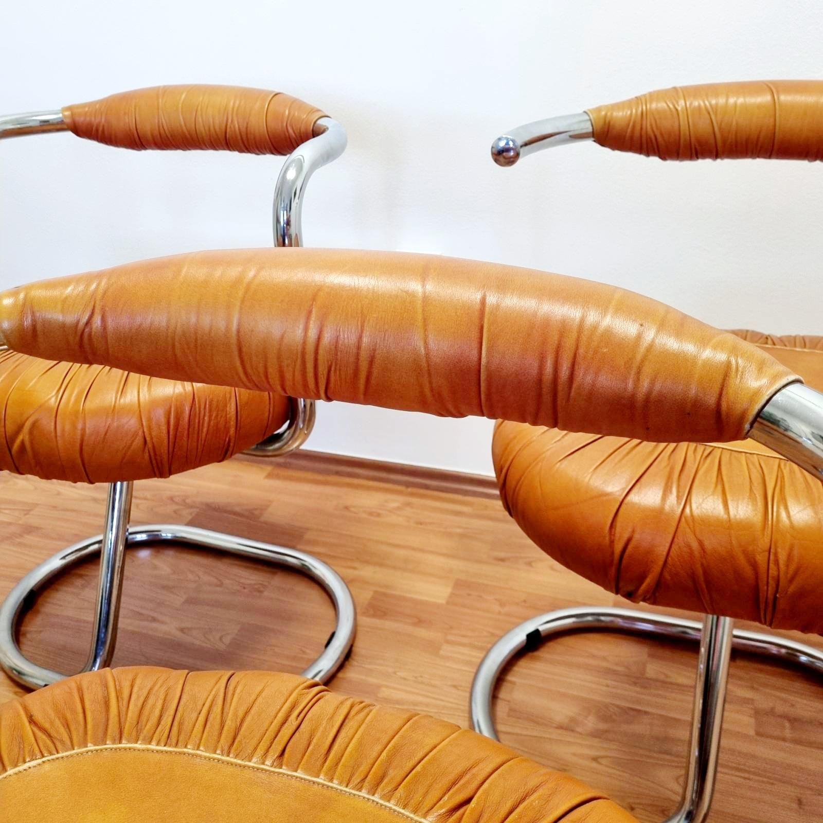 Set of 4 Brown Leather Cobra Dining Chairs Design by Giotto Stoppino, Italy 70s In Good Condition In Lucija, SI
