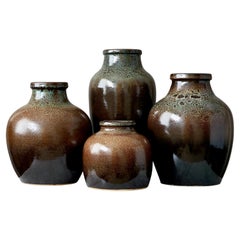 Satz von 4 Vasen aus braunem Steingut von Yngve Blixt, Höganäs, Schweden, 1970er Jahre