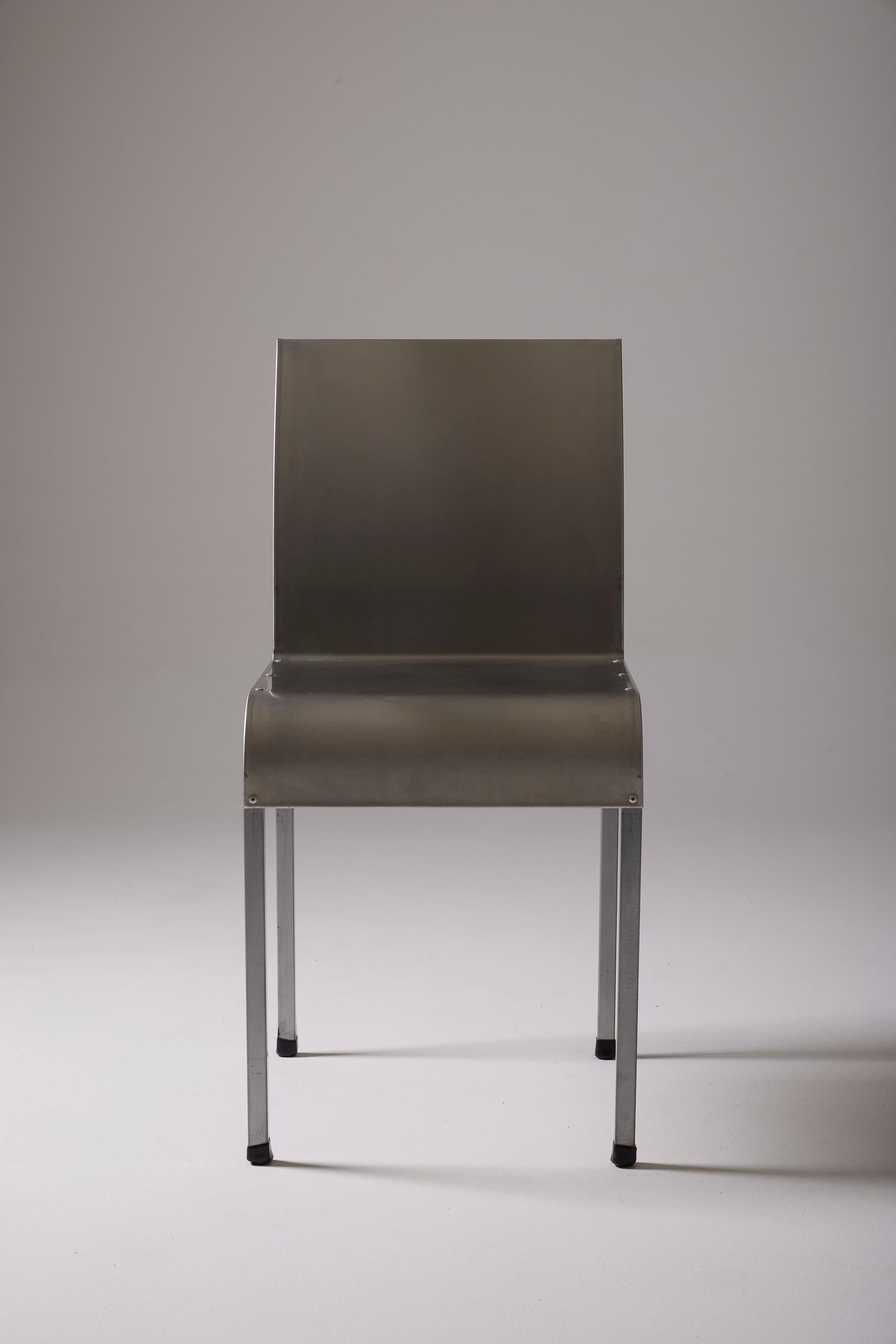 20ième siècle Ensemble de 4 chaises en métal brossé