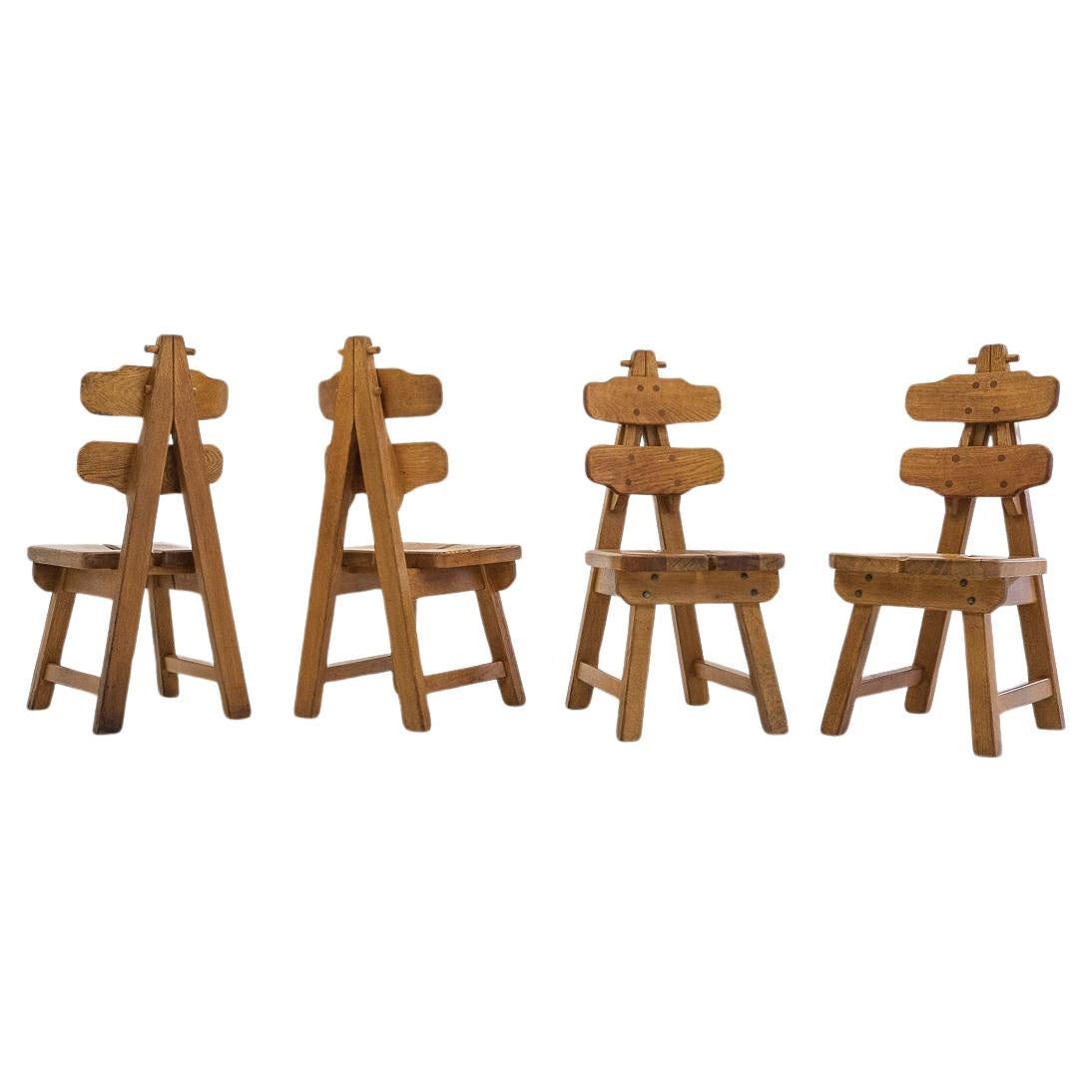 Juego de 4 sillas de comedor brutalistas, España, años 70