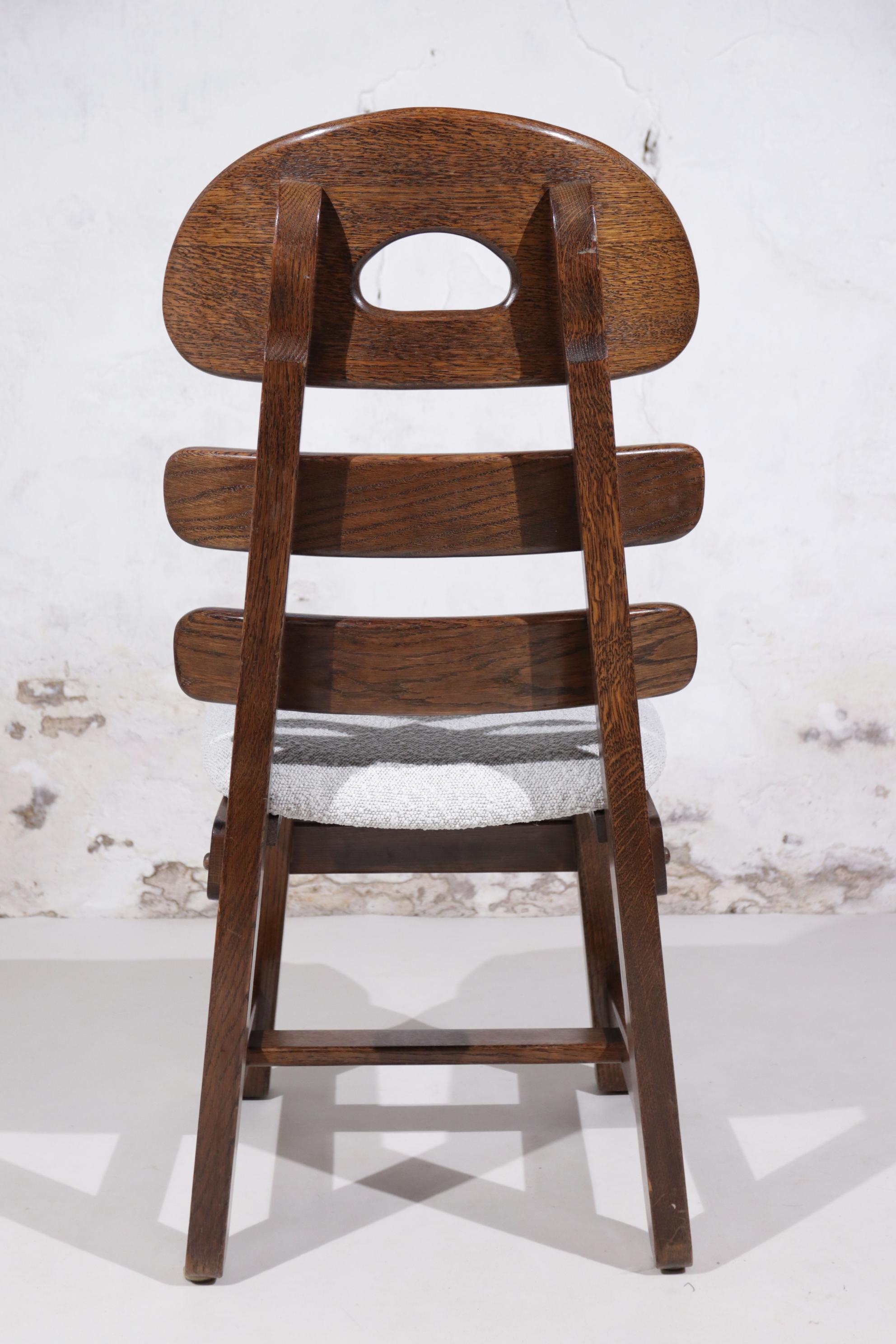 Set of 4 Brutalist Fishbone Chairs Spanish Oak Boucle For Sale 6