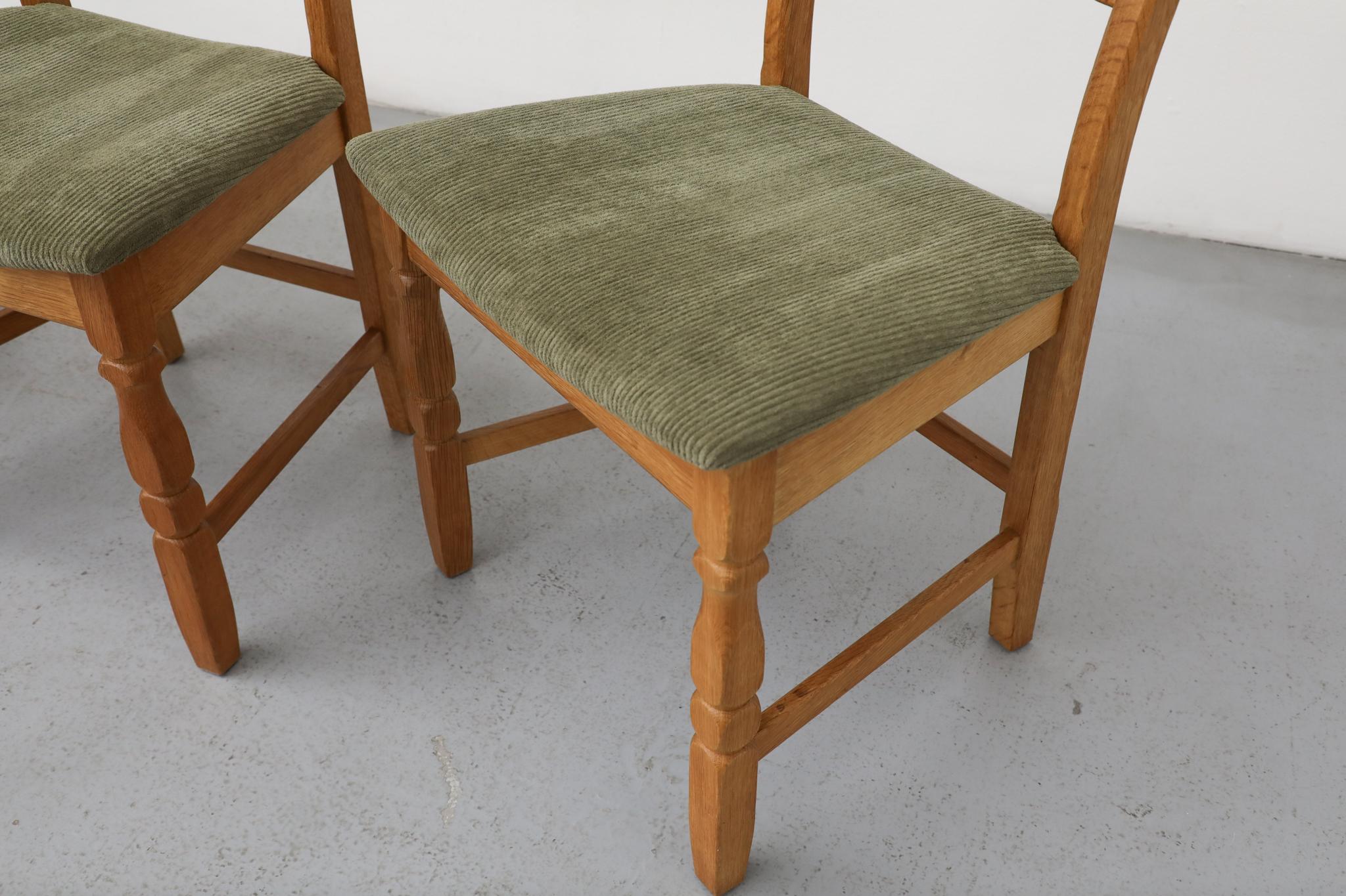 Set of 4 Brutalist Oak Decorative Back Dining Chairs by Henning Kjaernulf For Sale 4