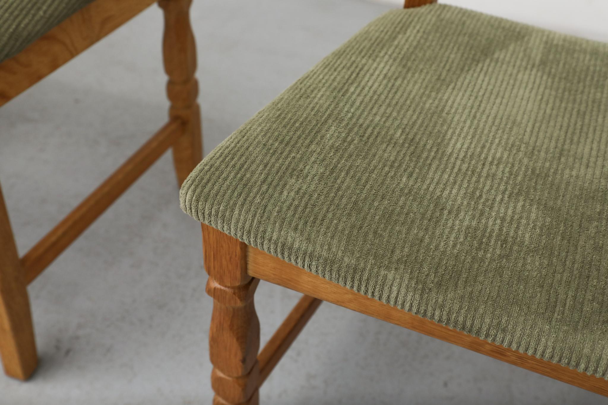 Set of 4 Brutalist Oak Decorative Back Dining Chairs by Henning Kjaernulf For Sale 8