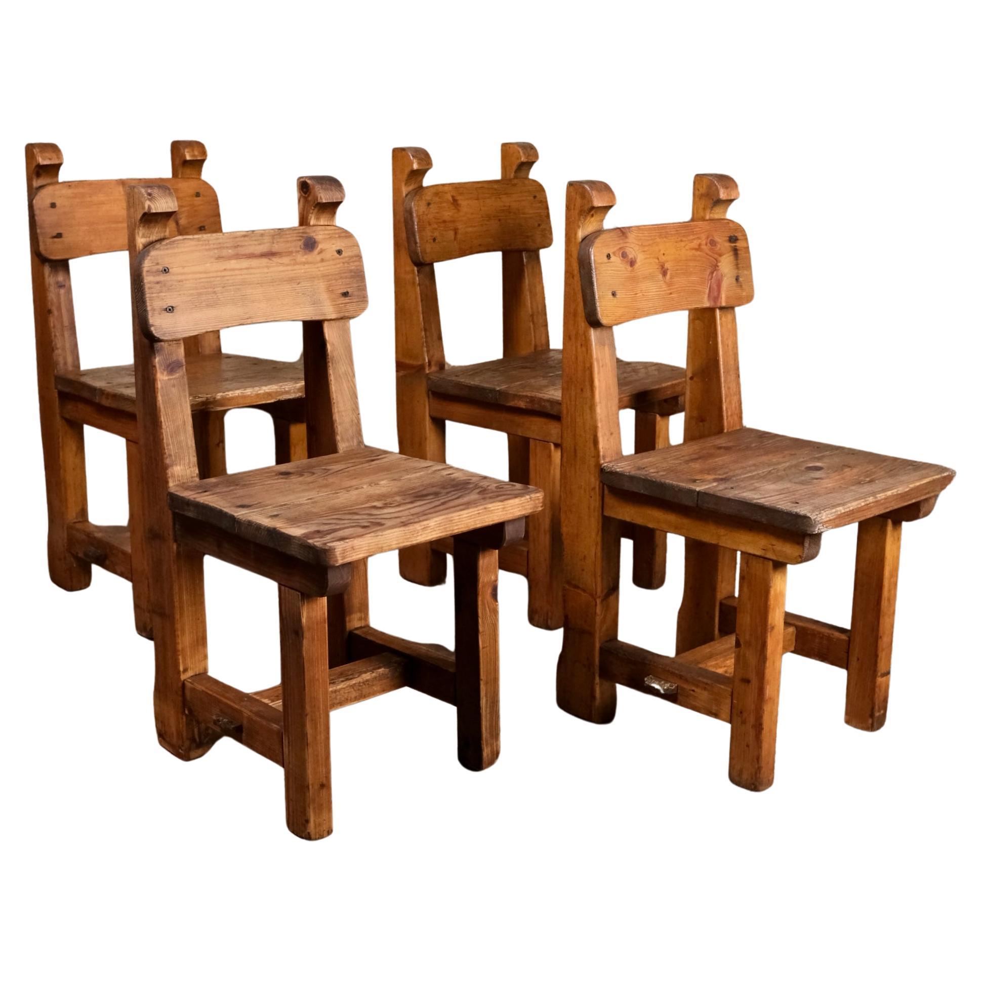 Set of 4 brutalist pine chairs, made in Italy, 1960s