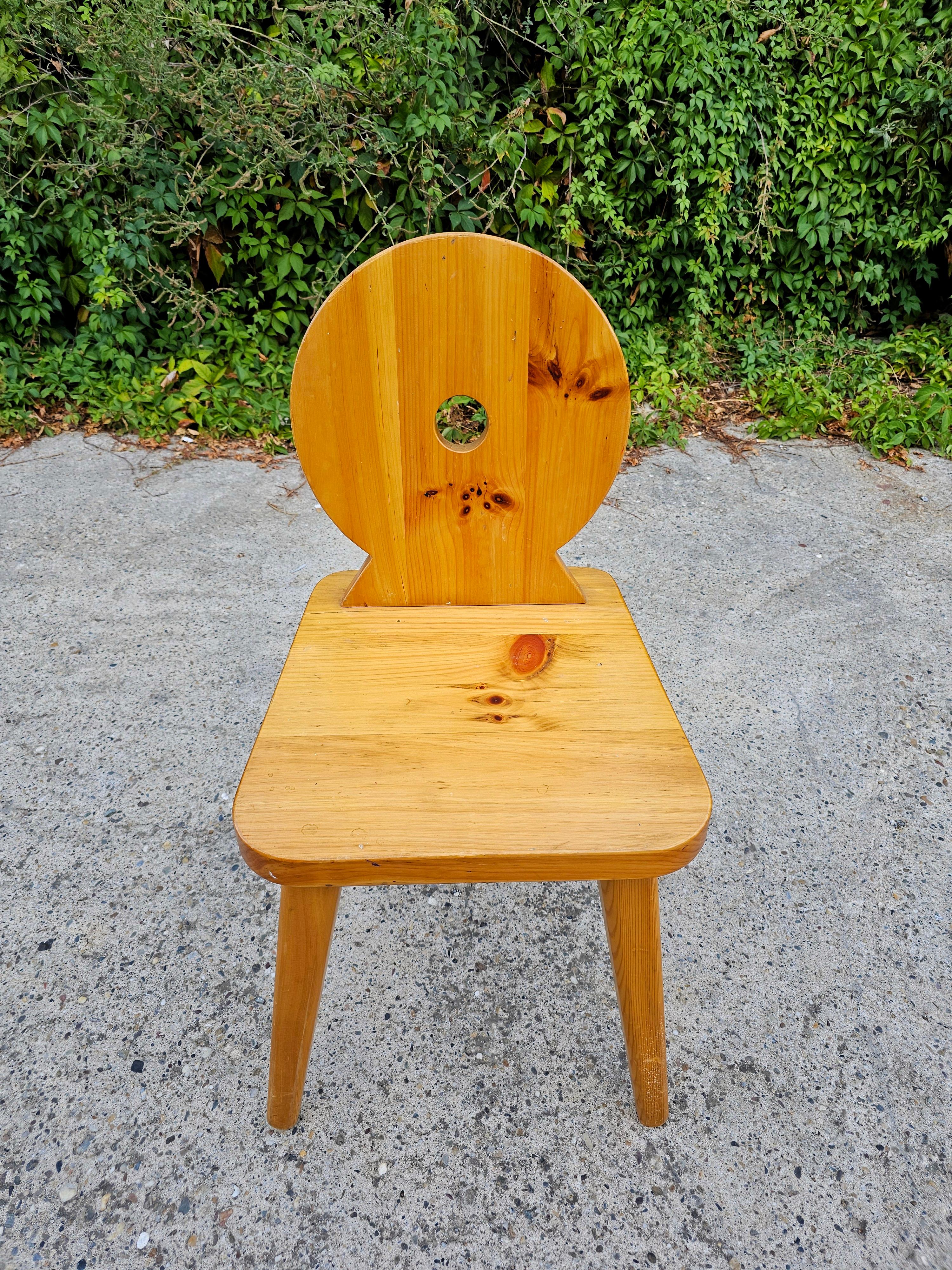 Pine Set of 4 Brutalist Sculptiral Chairs done in pine, attr. to Gilbert Marklund For Sale