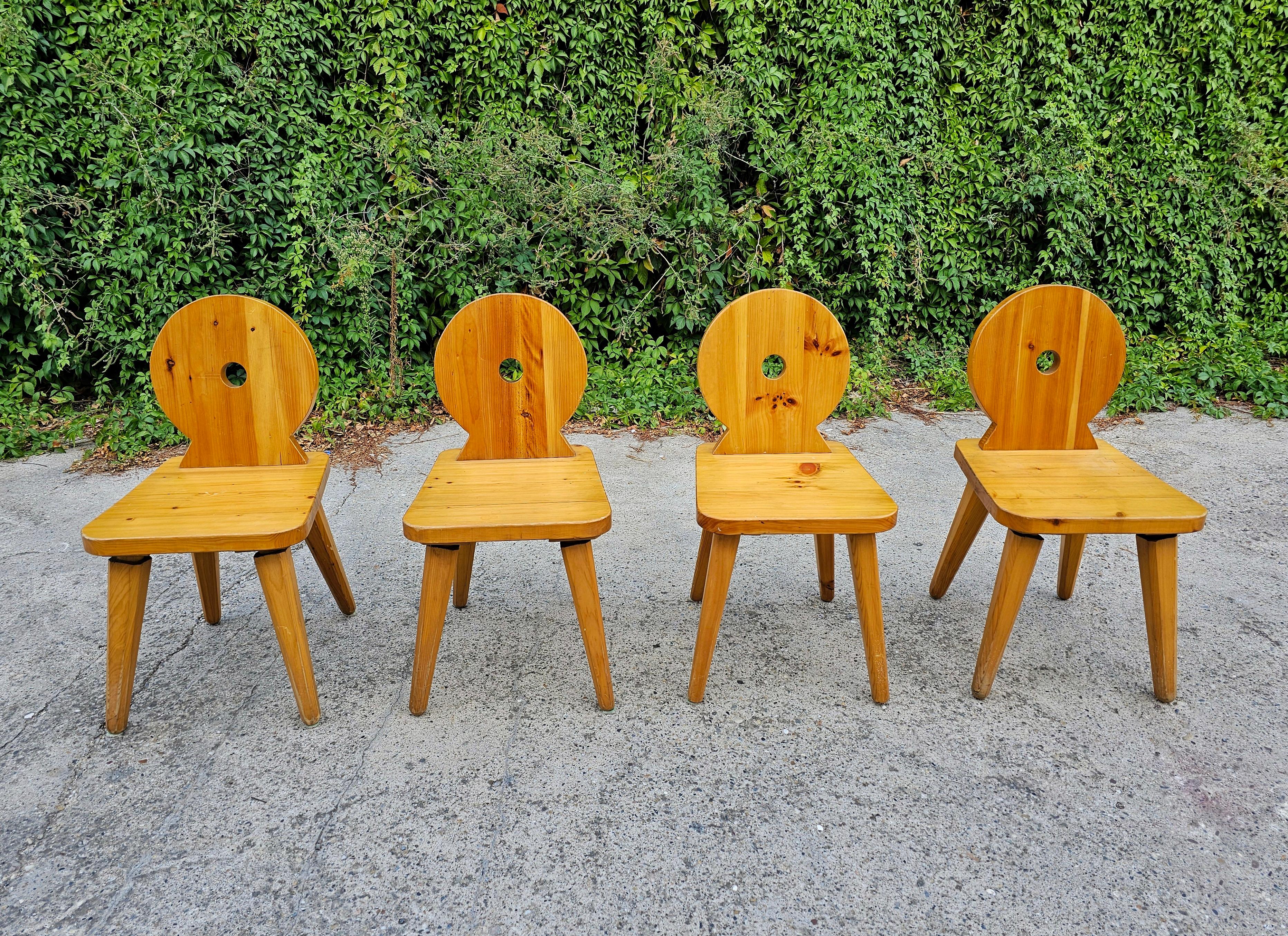 Set of 4 Brutalist Sculptiral Chairs done in pine, attr. to Gilbert Marklund For Sale 1