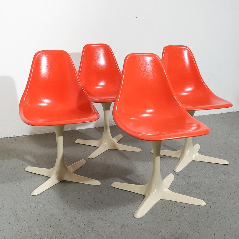 Mid-Century Modern Set of 4 Burke Fiberglass 'Tulip' Chairs