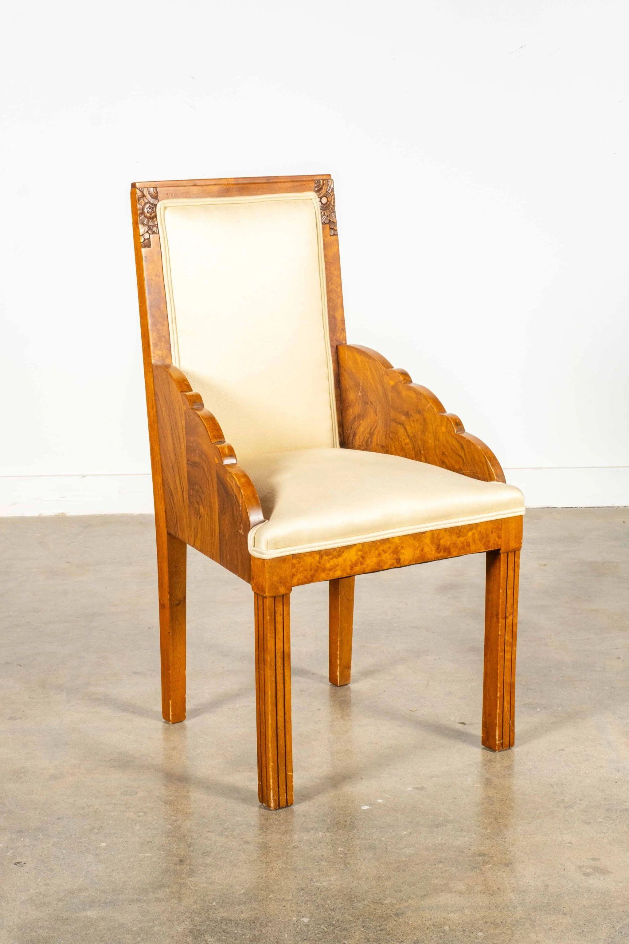 Set Of 4 Burl Wood Chairs With Scalloped Edge In Good Condition In Toronto, CA