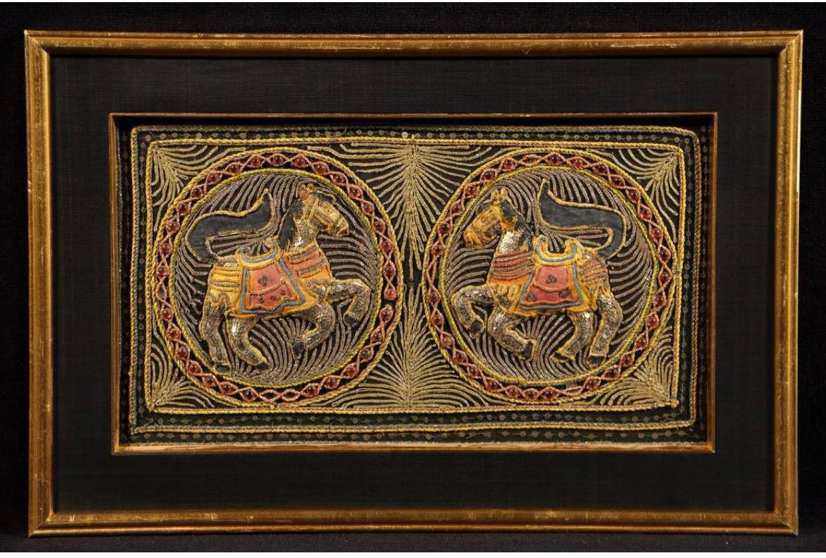 Set of 4 Burmese Kalaga Tapestry in Golden Frames, Burma, 19th Century In Good Condition For Sale In Basel, BS