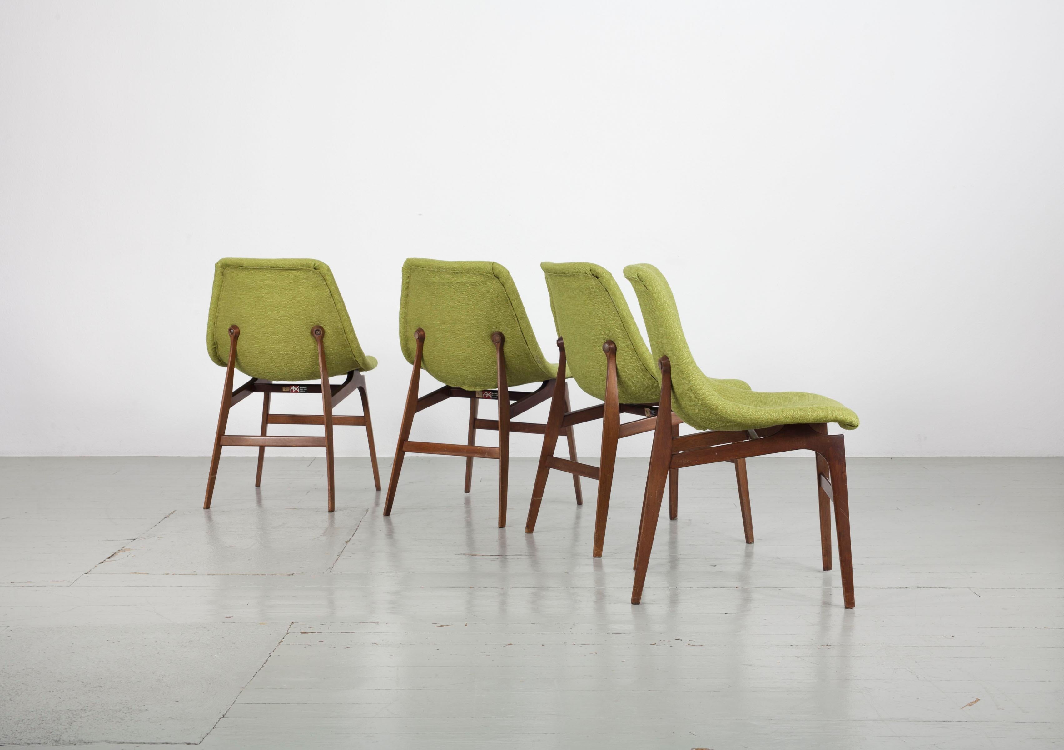 Set of 4 Busnelli Meda Teak Chairs, Italy 1960s For Sale 1