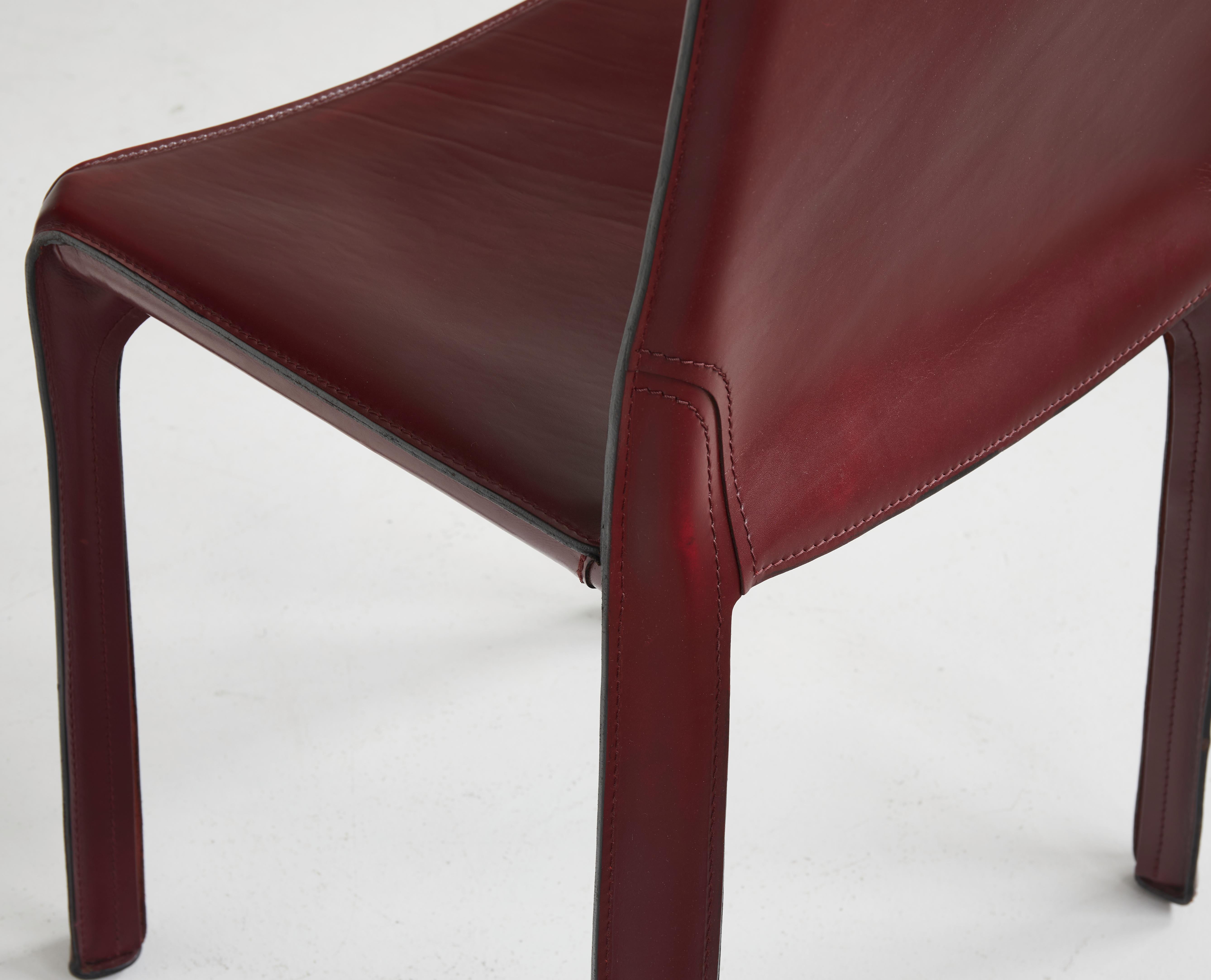 Mid-Century Modern Set of 4 CAB burgundy leather chairs by Mario Bellini for Cassina, Italy 