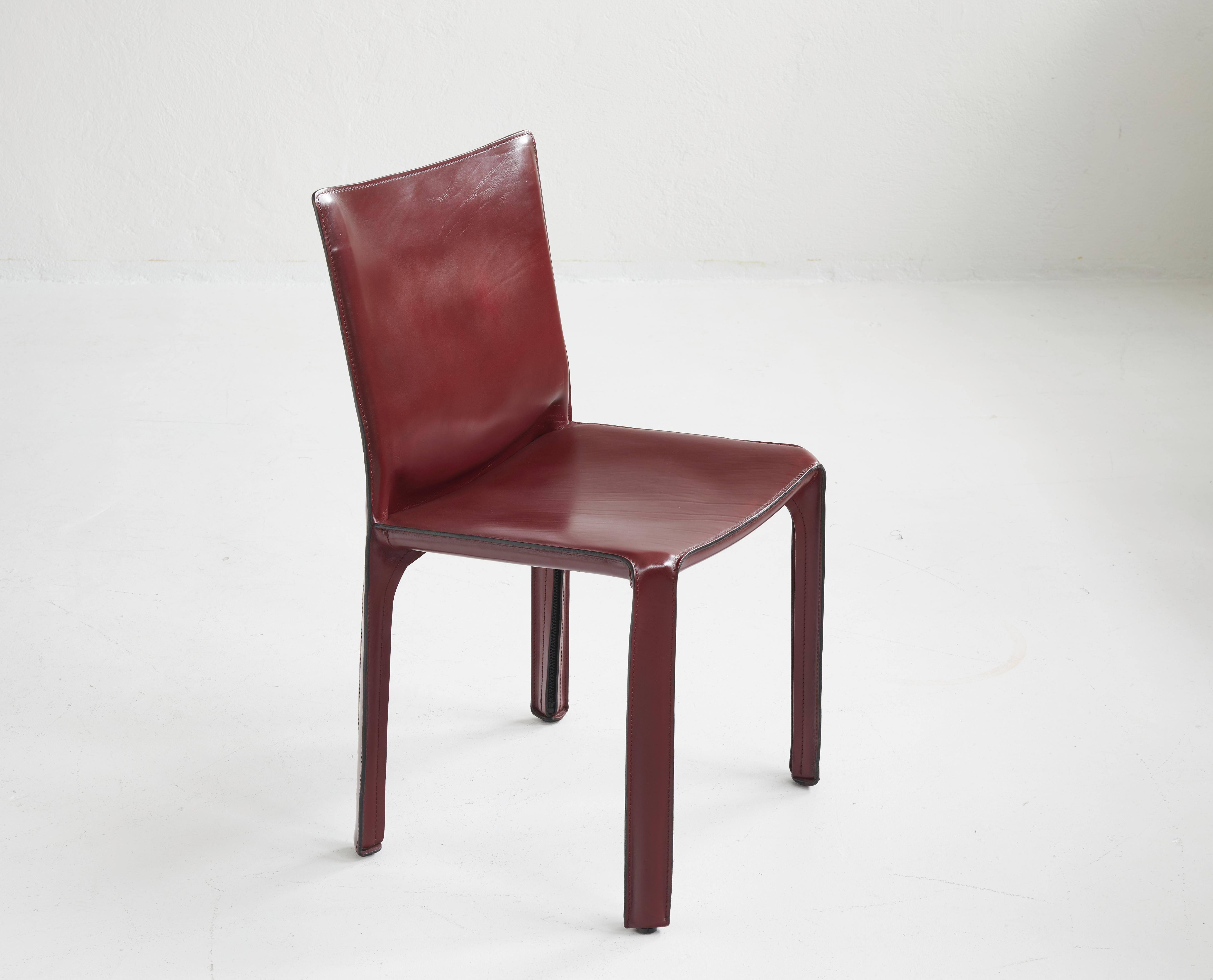 Late 20th Century Set of 4 CAB burgundy leather chairs by Mario Bellini for Cassina, Italy 