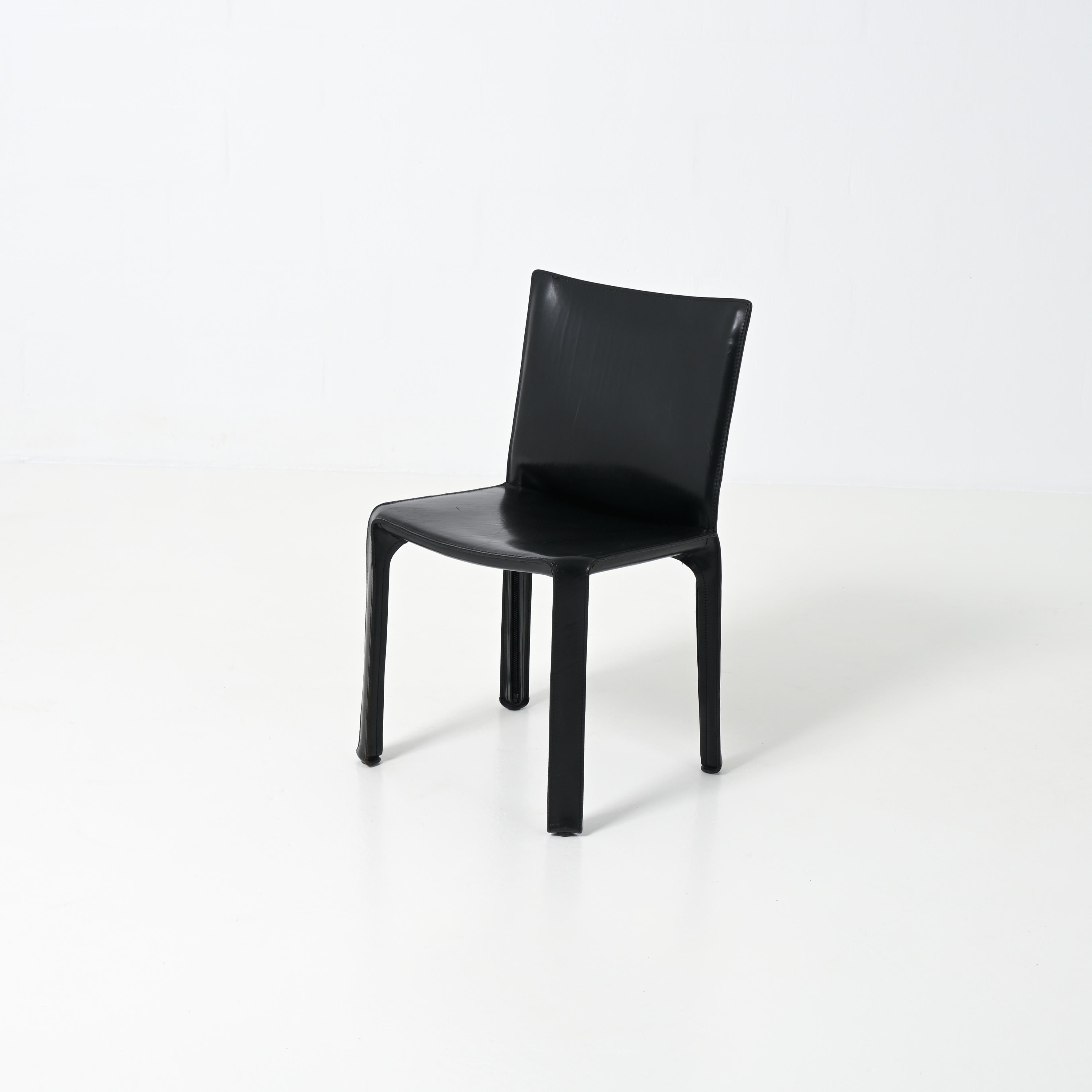 Satz von 4 CAB-Stühlen von Mario Bellini für Cassina im Angebot 5