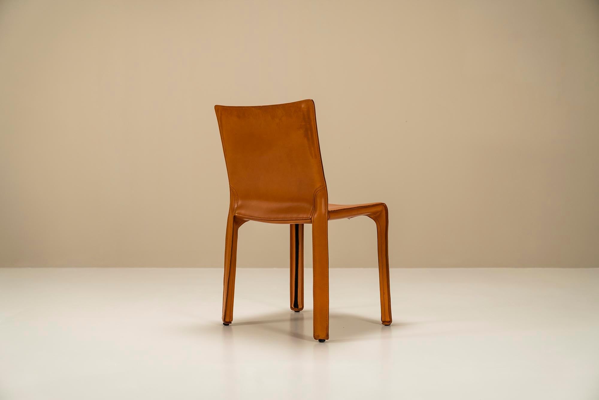 Late 20th Century Set of 4 'CAB' Chairs in Cognac Leather by Mario Bellini for Cassina, Italy 1977