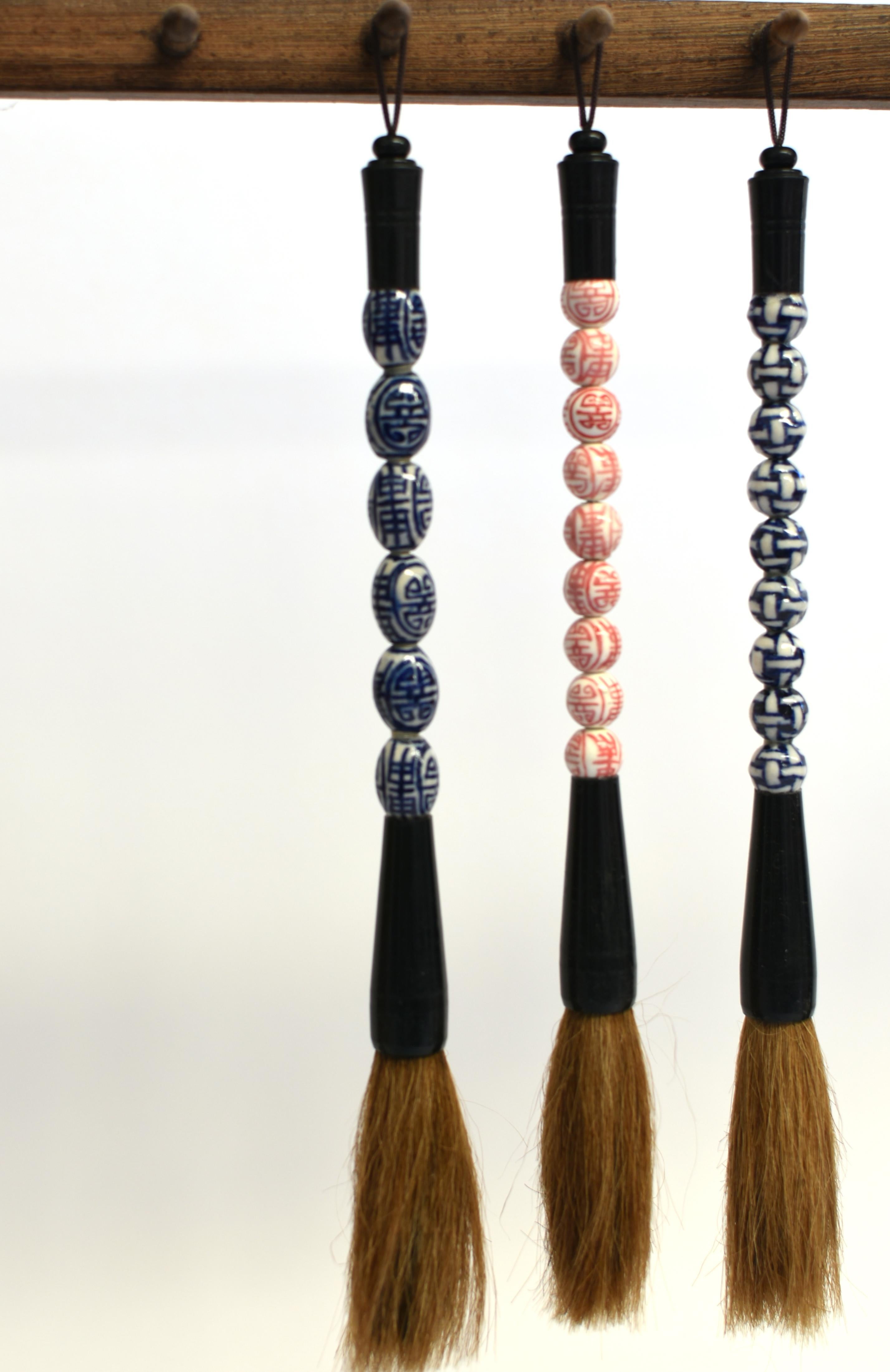Set of 4 Calligraphy Brushes Red Blue and White 3