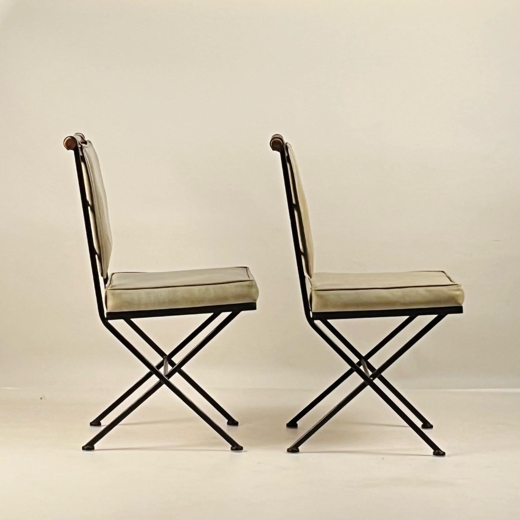 4 Stühle 'Camargue' von Design Frères in COM (amerikanisch) im Angebot