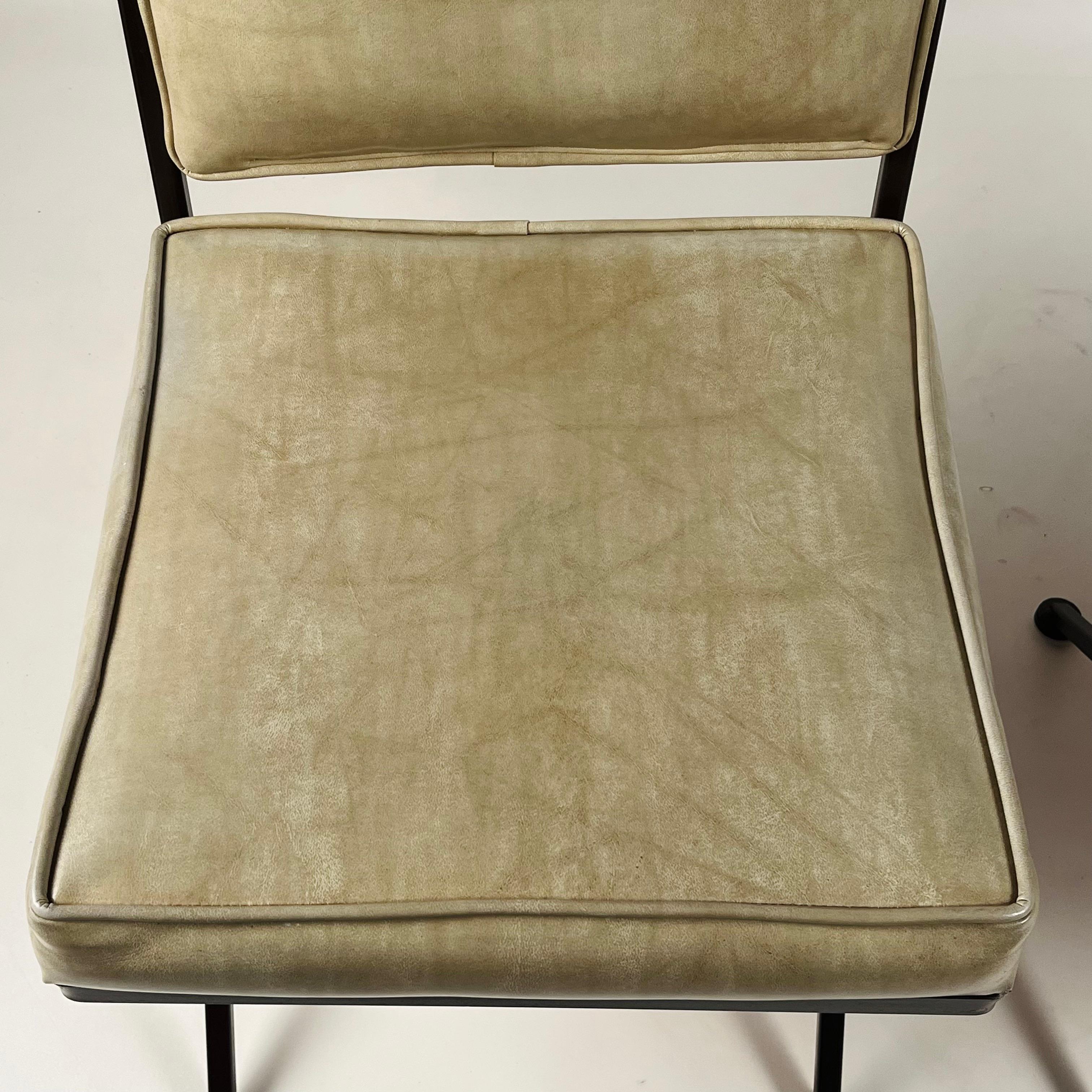 4 Stühle 'Camargue' von Design Frères in COM im Angebot 1