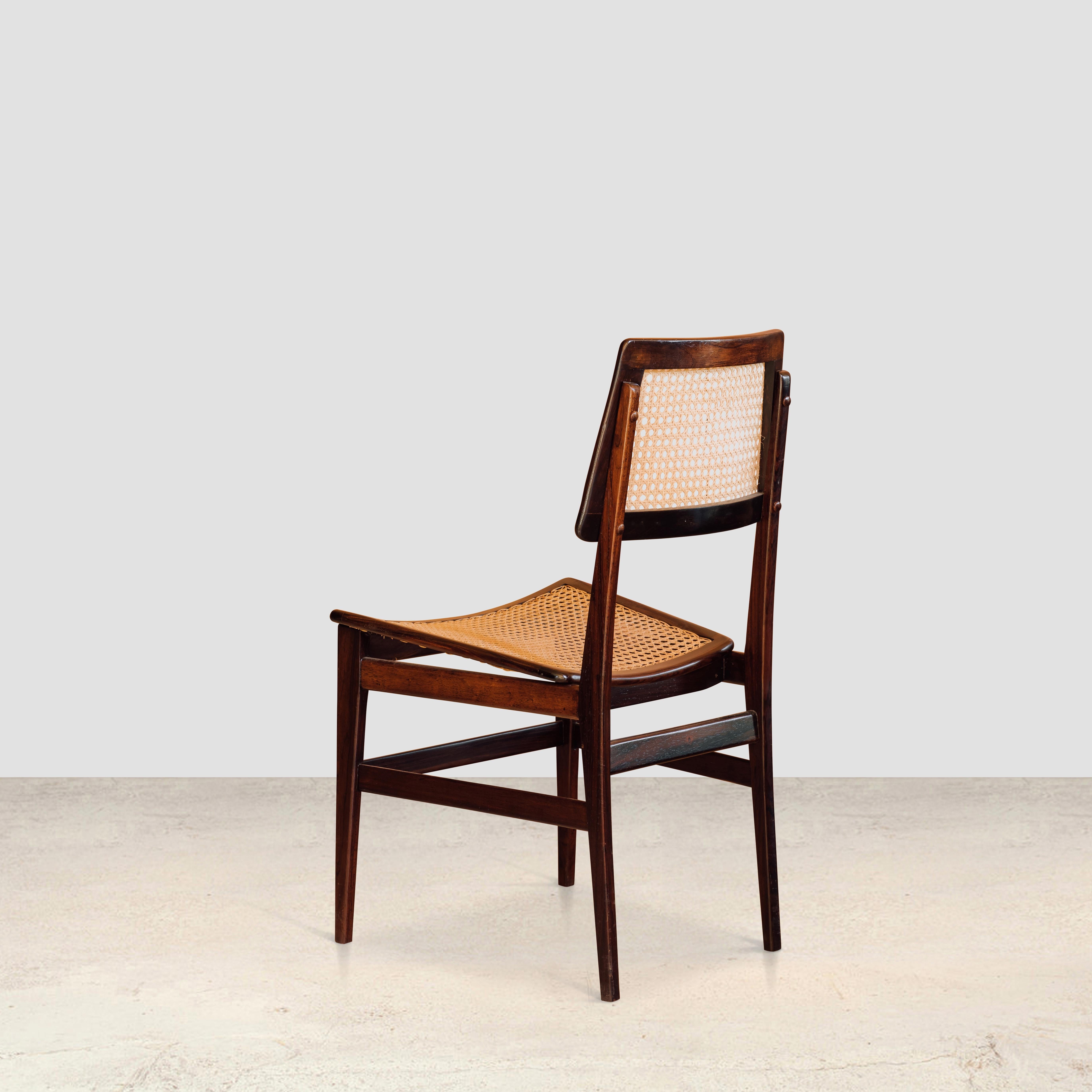Mid-Century Modern Set of 4 Cane and Rosewood Side Chairs by Joaquim Tenreiro, 1960 For Sale