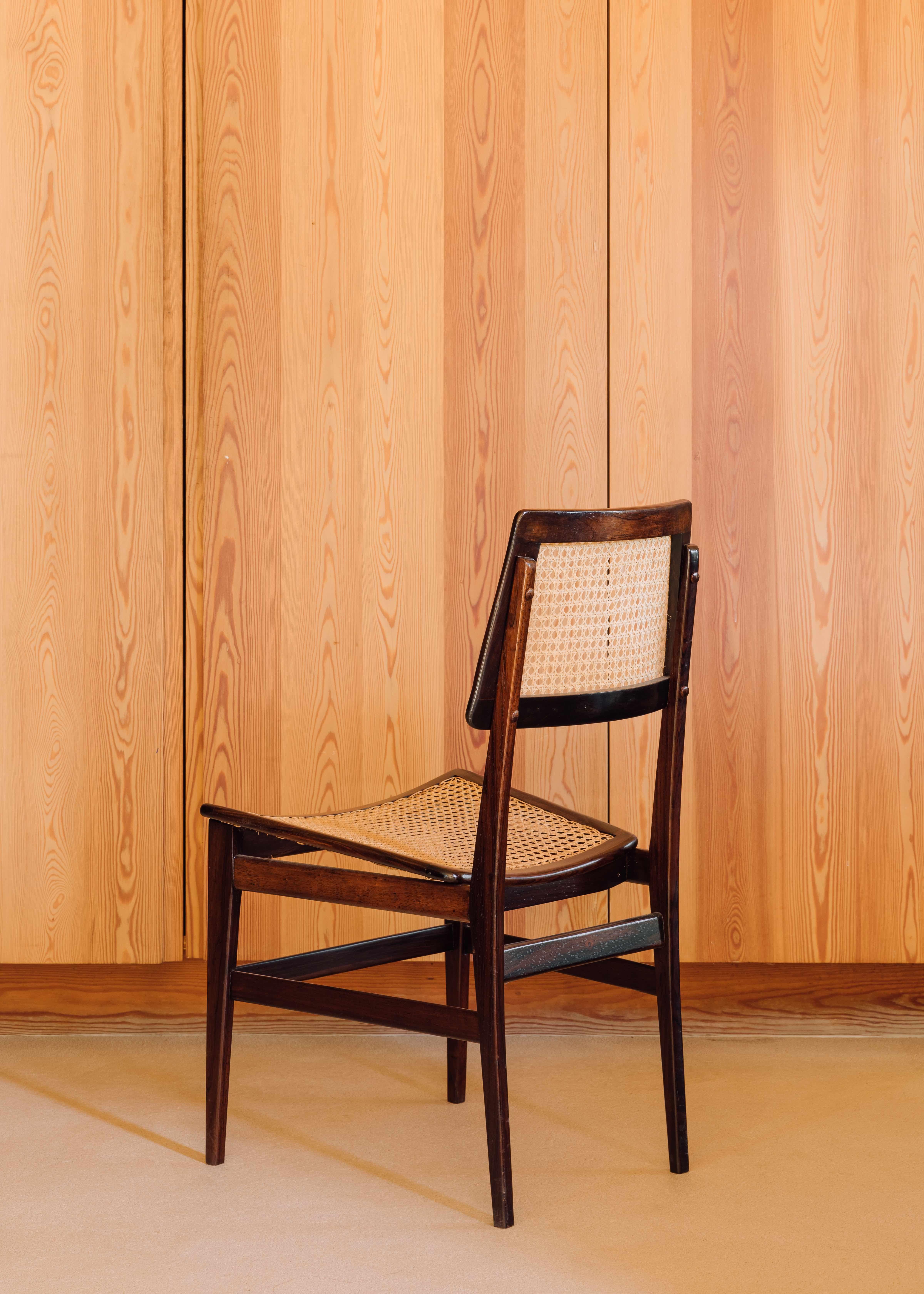 Set of 4 Cane and Rosewood Side Chairs by Joaquim Tenreiro, 1960 In Good Condition For Sale In Melides, PT