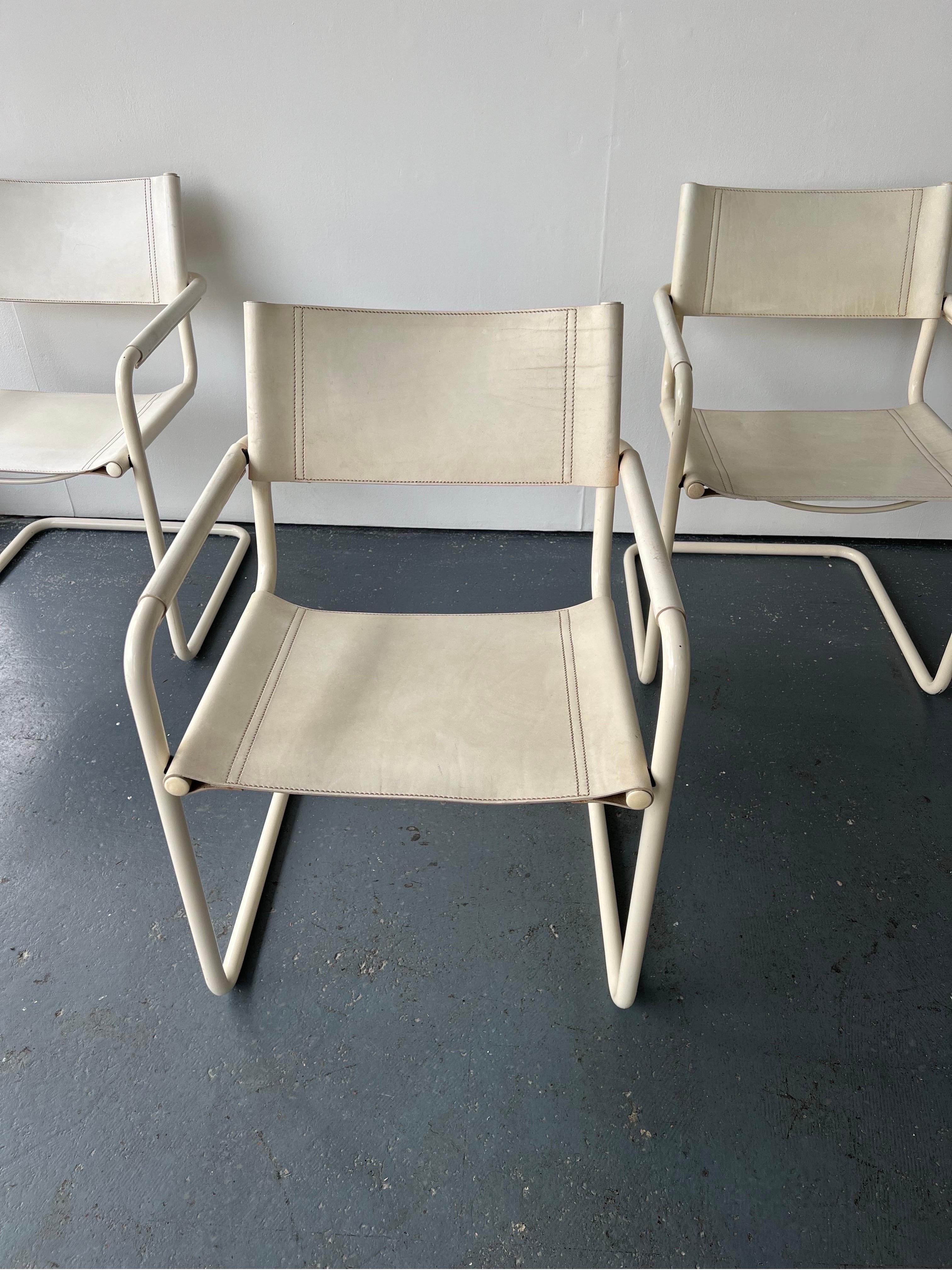 Cuir Ensemble de 4 chaises de salle à manger MG5 en porte-à-faux conçues par Breuer et fabriquées par Matteo Grassi
