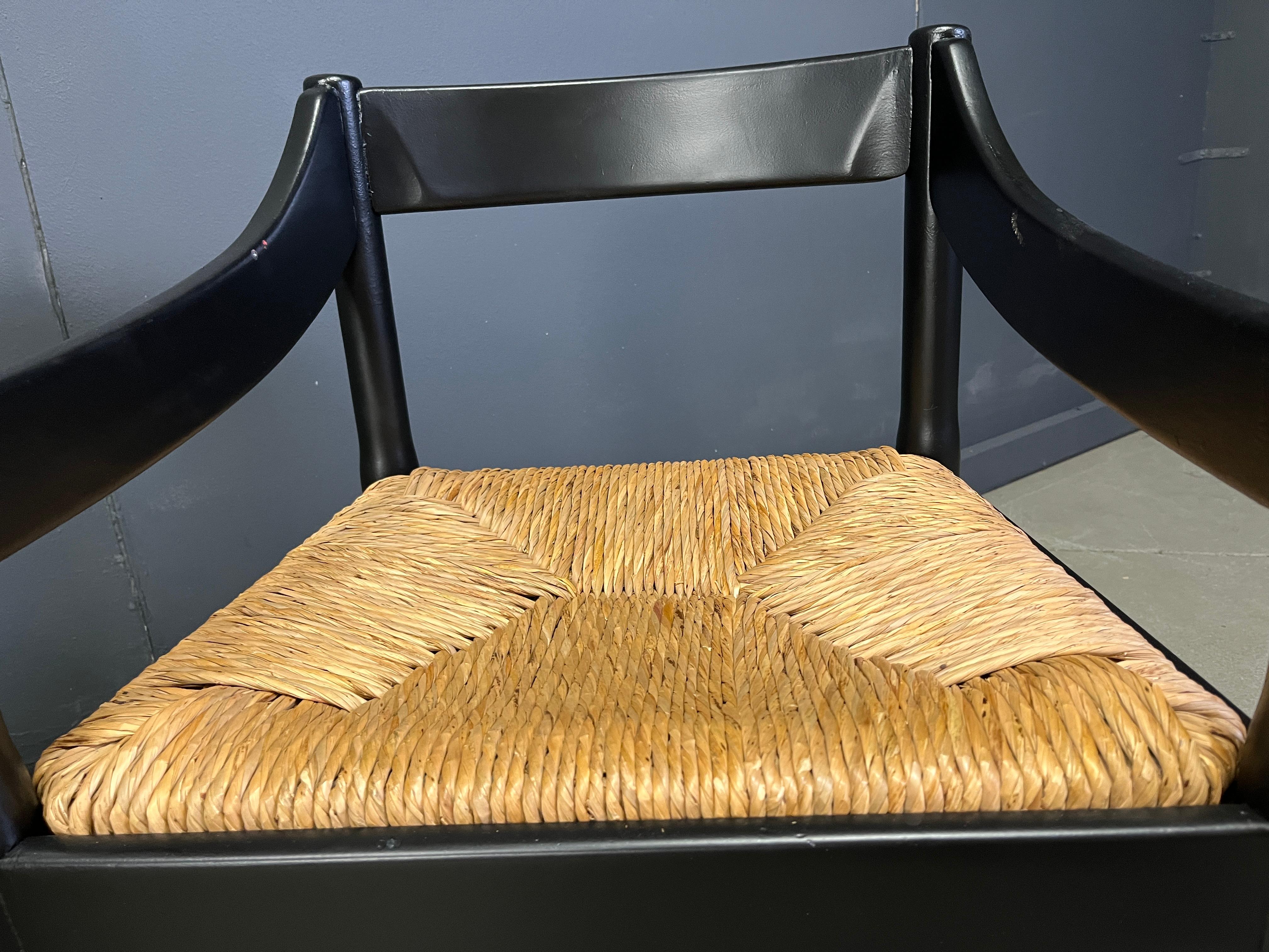 Set of 4 carimate armchairs by Vico Magistretti, 1960s For Sale 4