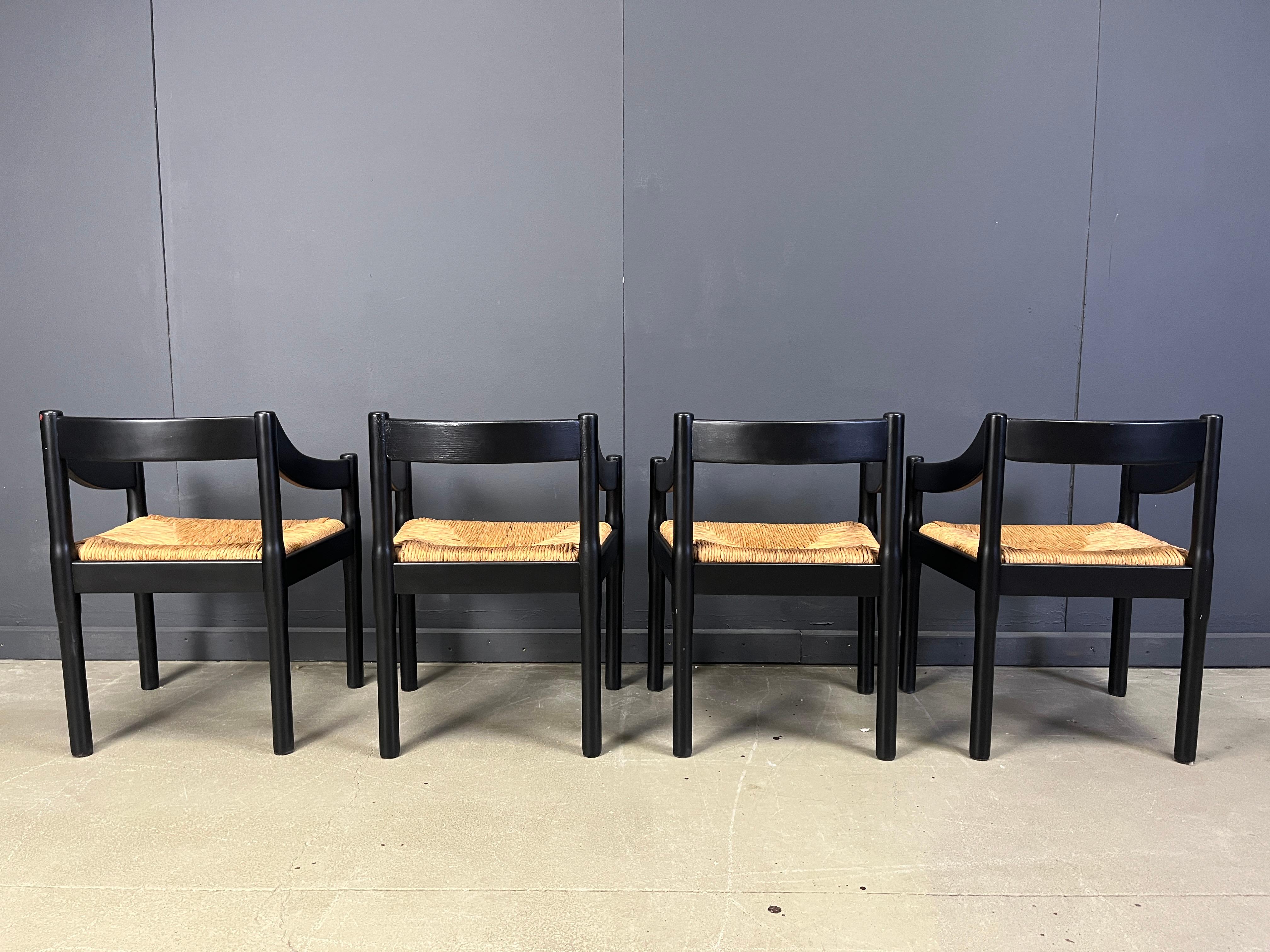 Set of 4 carimate armchairs by Vico Magistretti, 1960s For Sale 1