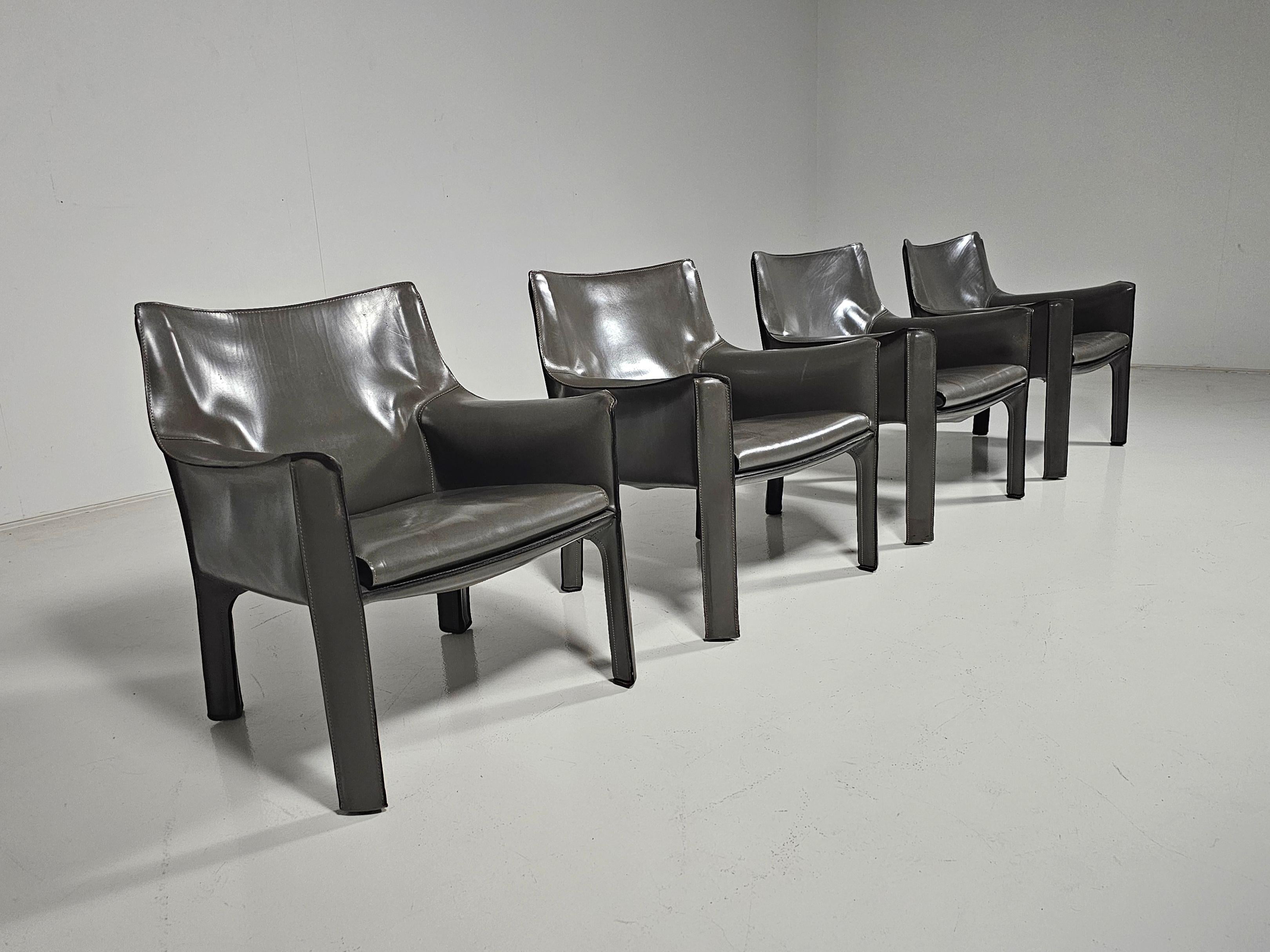 Mid-Century Modern Set of 4 Cassina CAB-414 armchairs in grey leather by Mario Bellini, 1980s