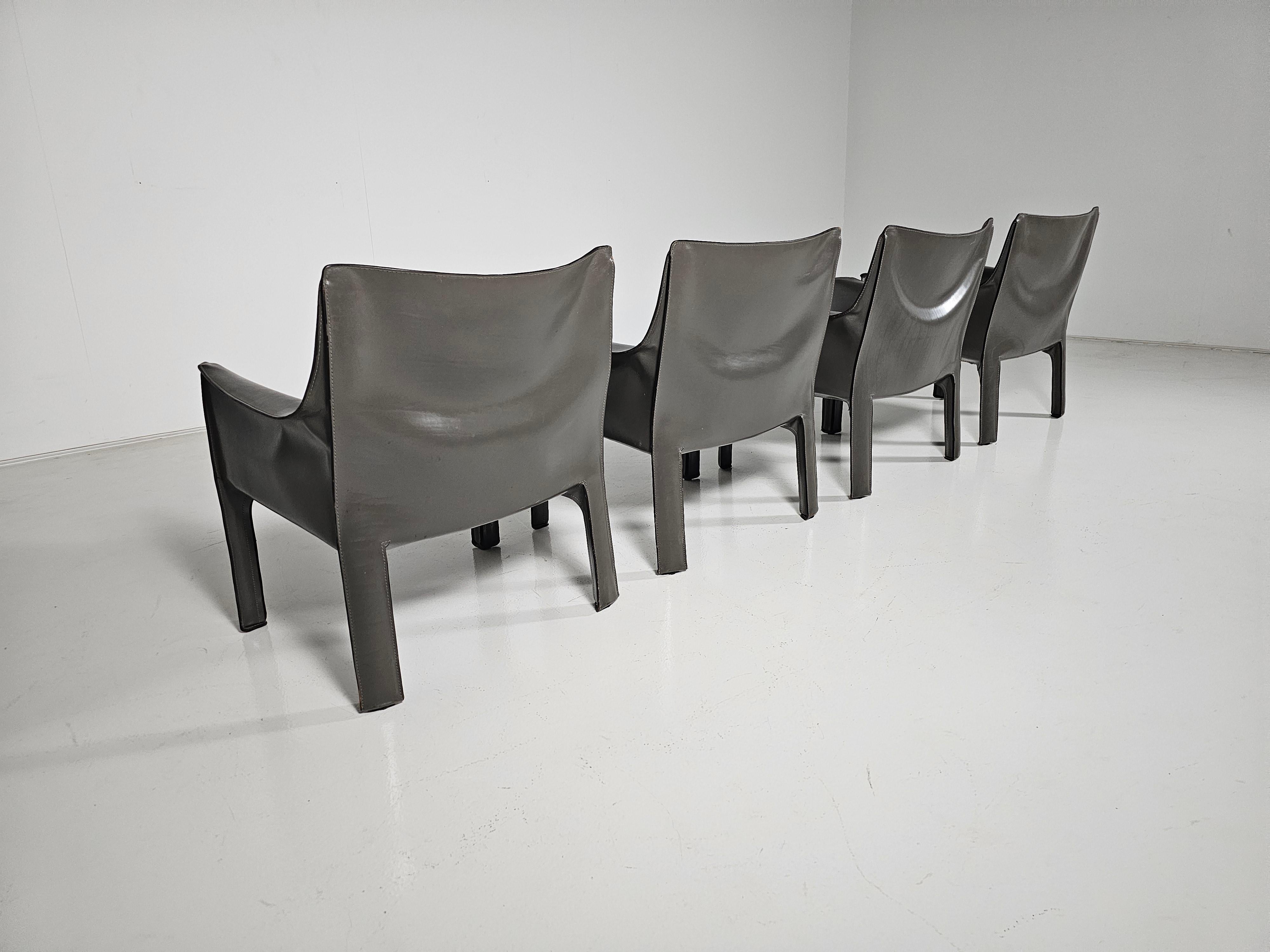 Set of 4 Cassina CAB-414 armchairs in grey leather by Mario Bellini, 1980s In Good Condition In amstelveen, NL