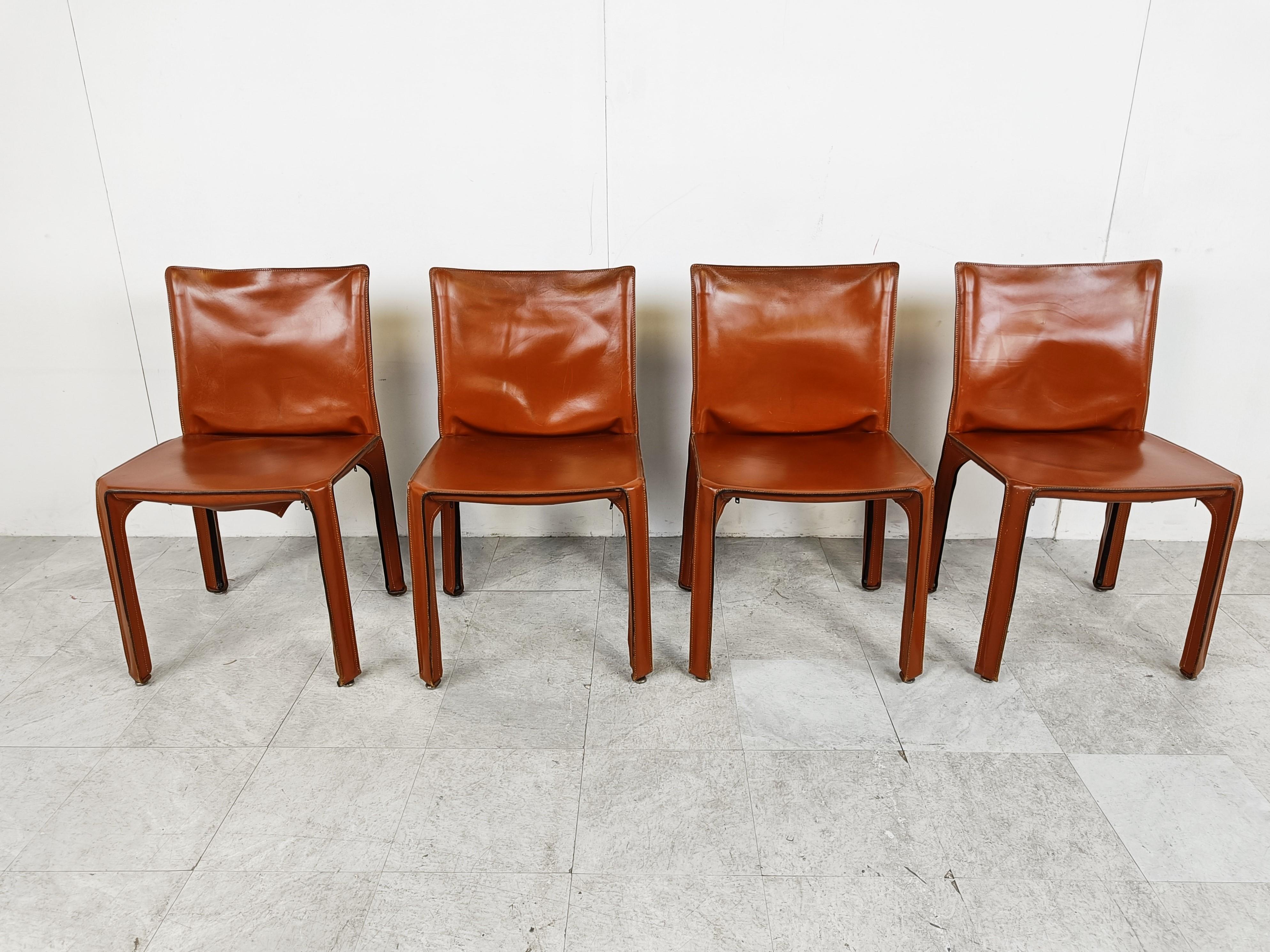 Set of 4 vintage red leather cab chairs designed by Mario Bellini for Cassina

1980s - Italy

Good condition with normal age related wear

Dimensions:
Height: 82cm/32.28