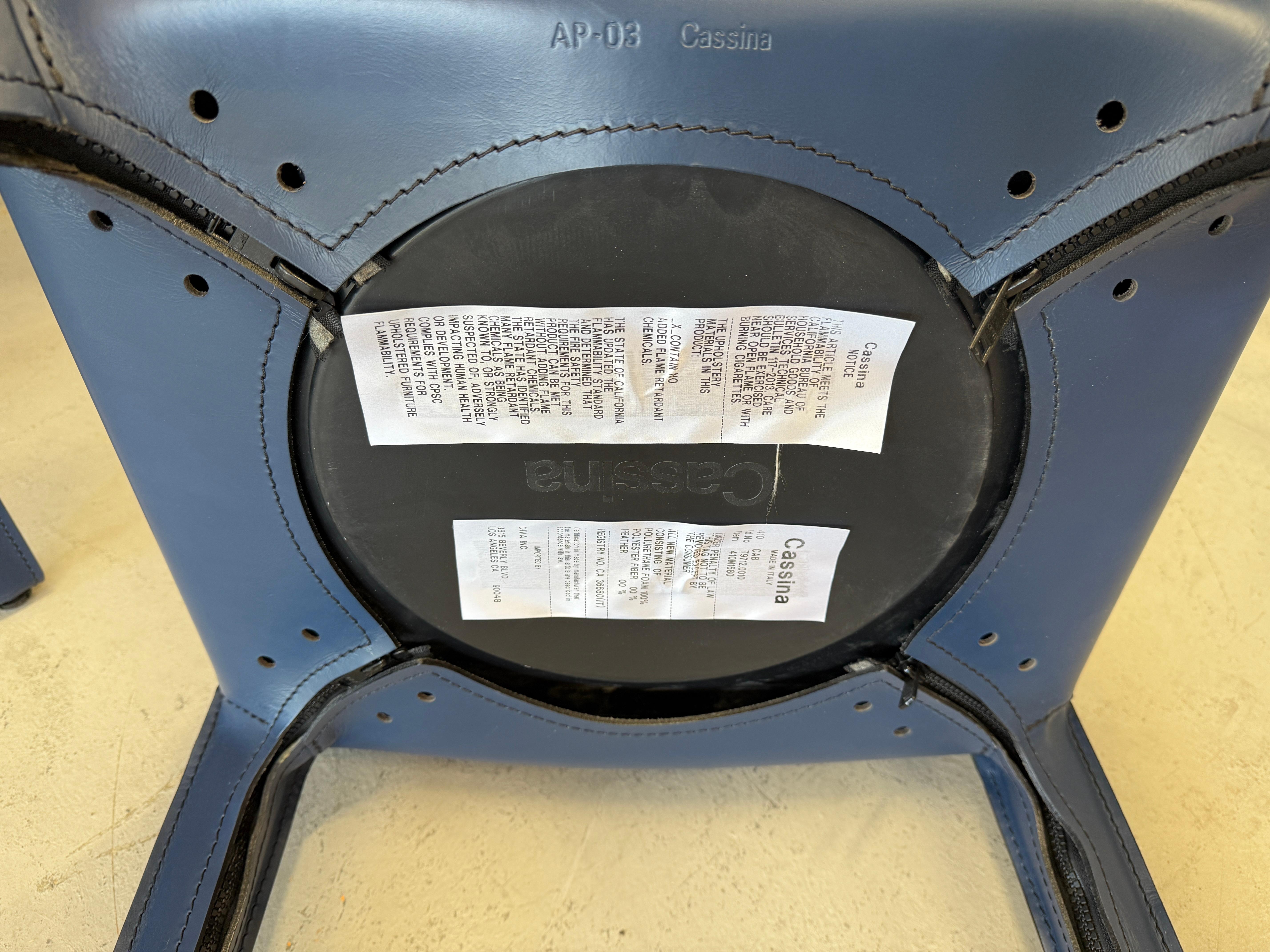 Set of 4 Cassina Mario Bellini Cab 410 Blue Leather Counter Stools For Sale 4