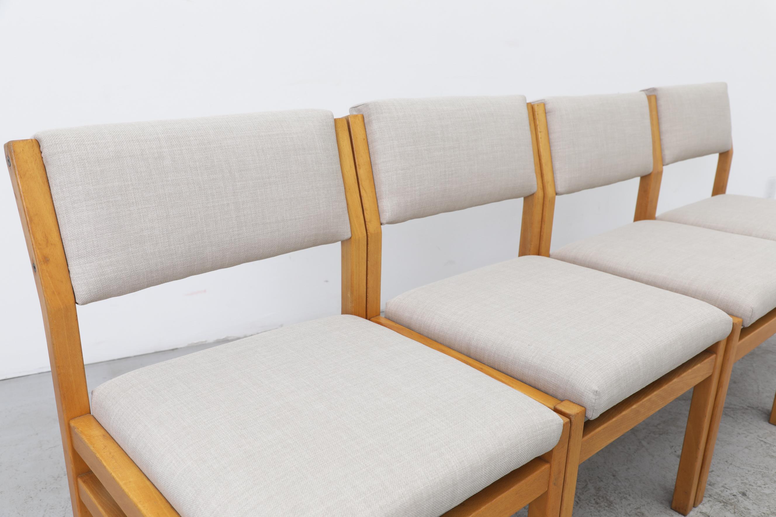 Ensemble de 4 chaises en hêtre Cees Braakman pour Beeche, modèle SA07, avec assise en gris perle en vente 3