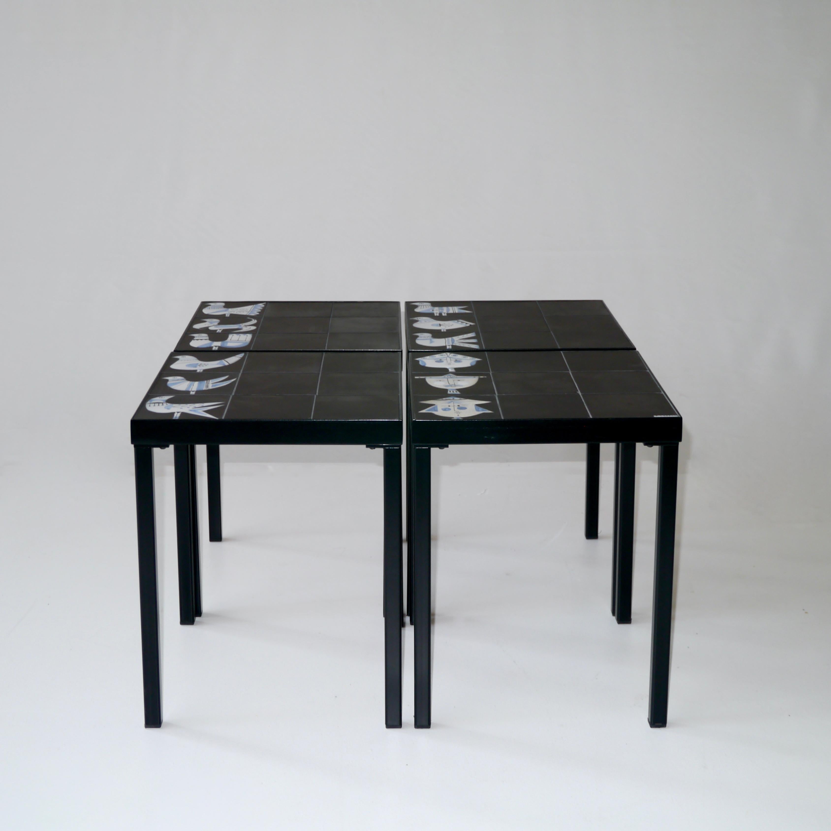 Ensemble de 4 tables d'appoint en céramique Roger Capron, Vallauris, vers 1960 en vente 2