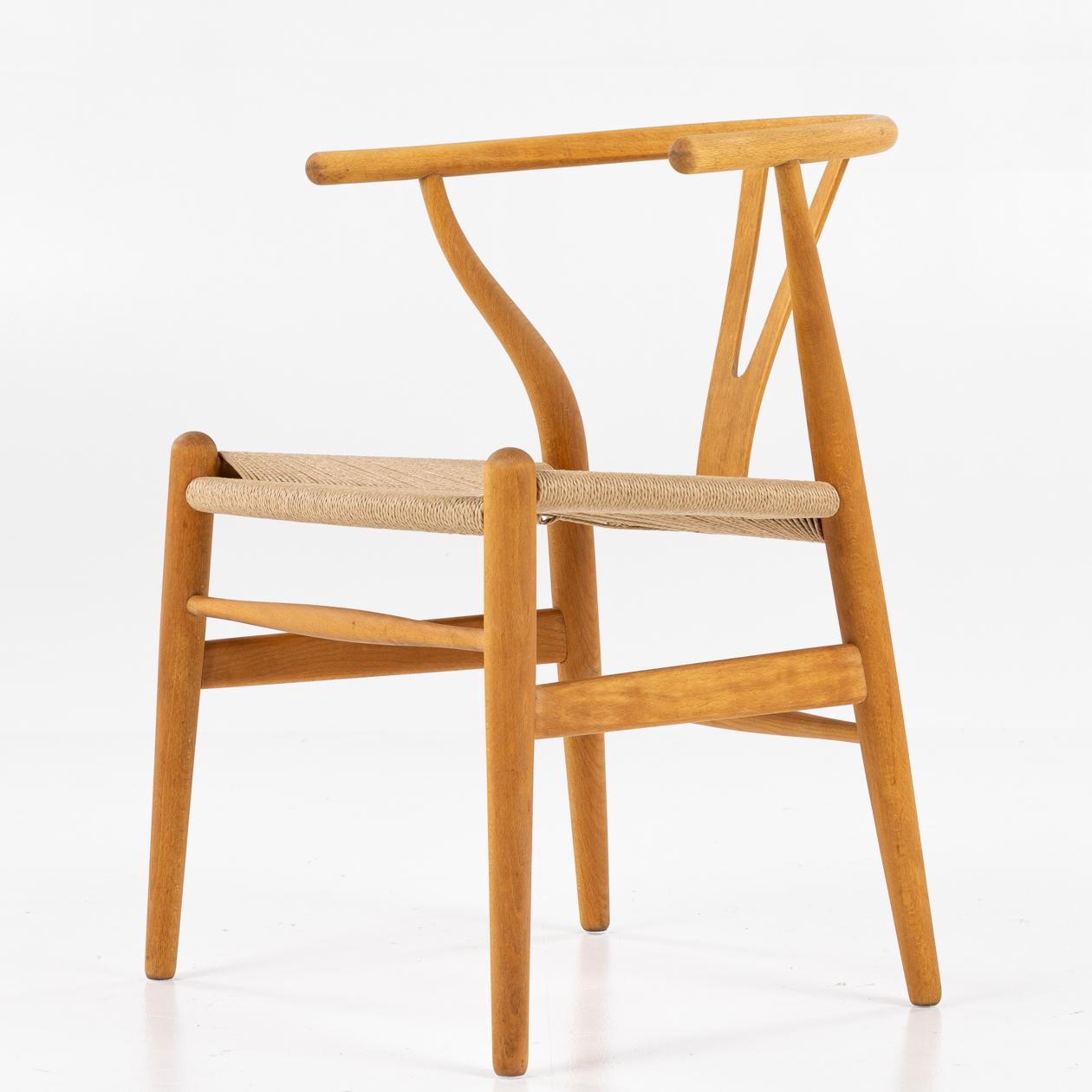 Set of four CH 24 - Wishbone Chairs in patinated beech and new paper cord. Hans J. Wegner / Carl Hansen