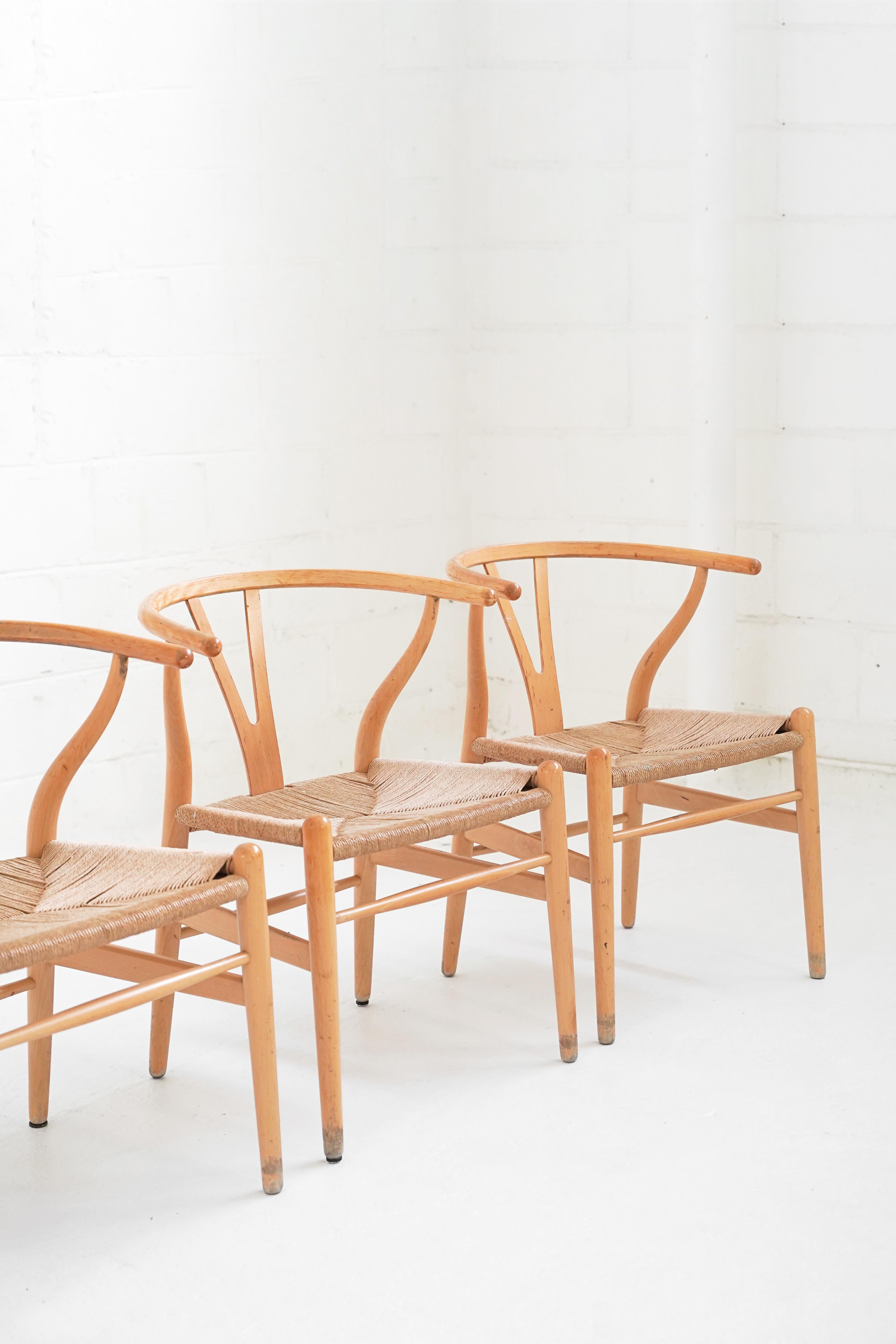Set of 4 CH24 Wishbone Dining Chairs by Hans Wegner for Carl Hansen & Søn 9