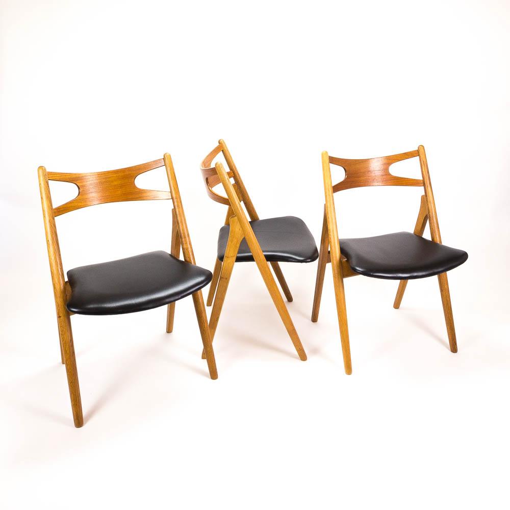 Leather Set of 4 CH29 Sawbuck Dining Chairs by Hans Wegner for Carl Hansen & Søn For Sale