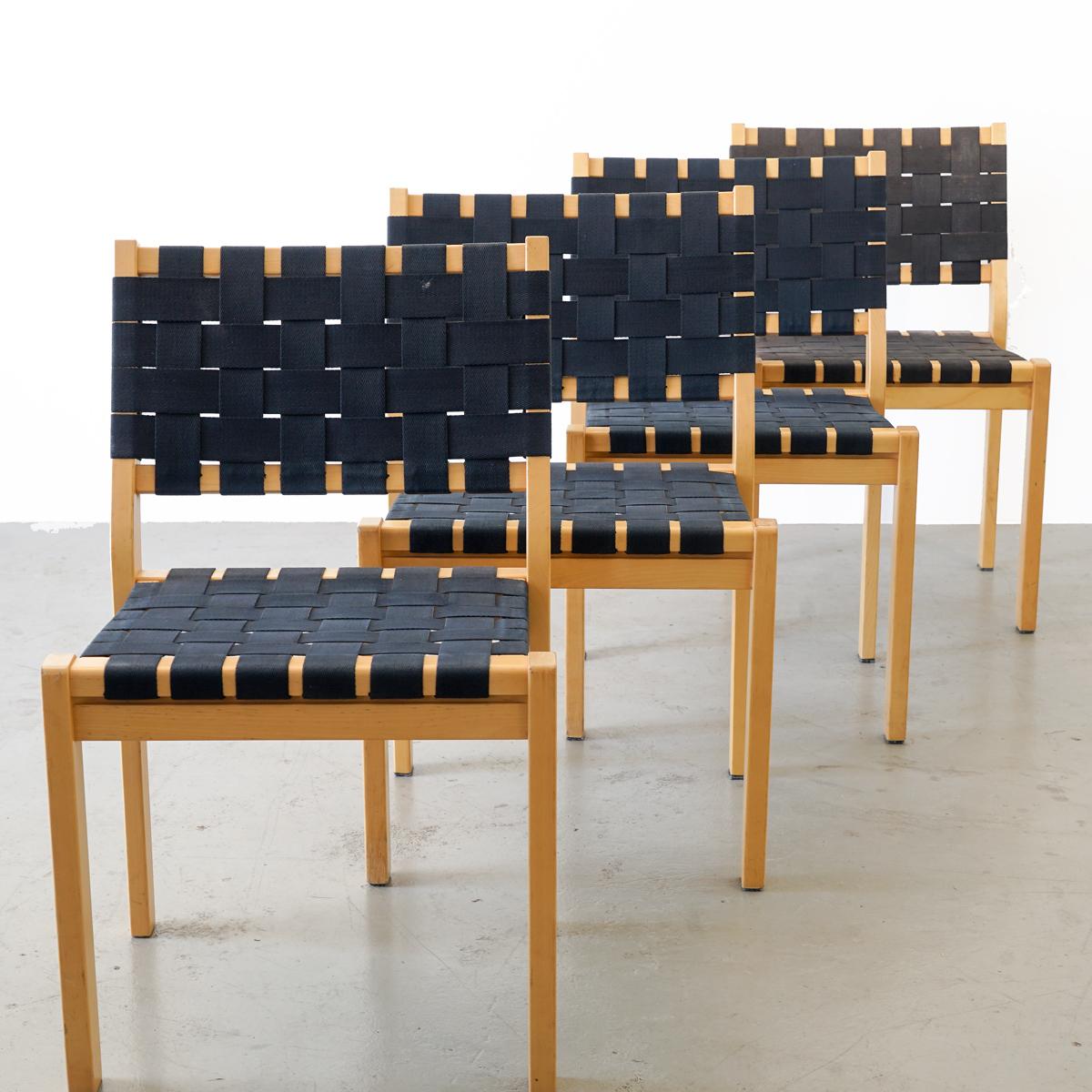 Set of 4 Chair, Model 611, Alvar Aalto for Artek In Good Condition In Waedenswil, CH