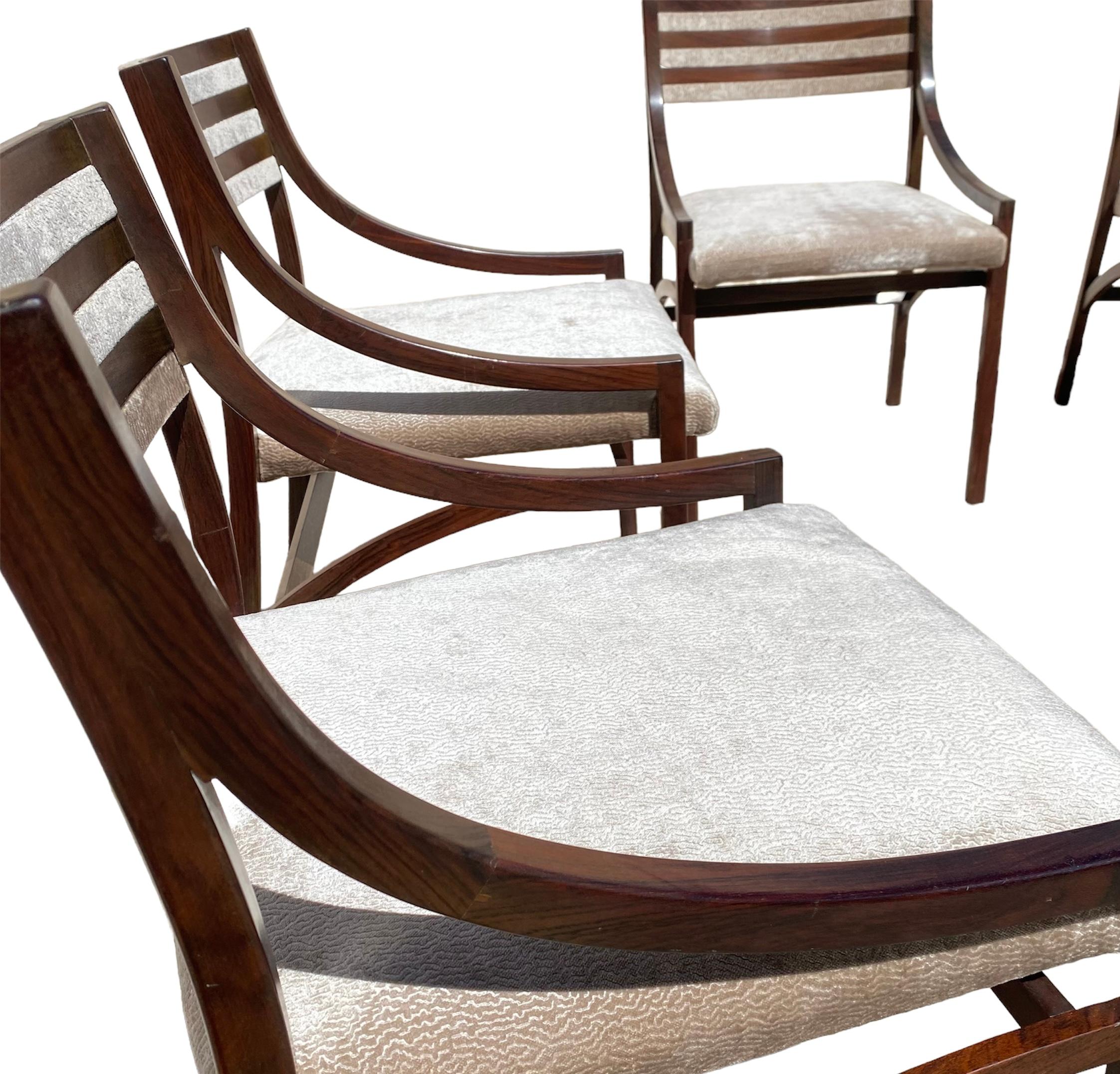 Set of 4 Chairs 