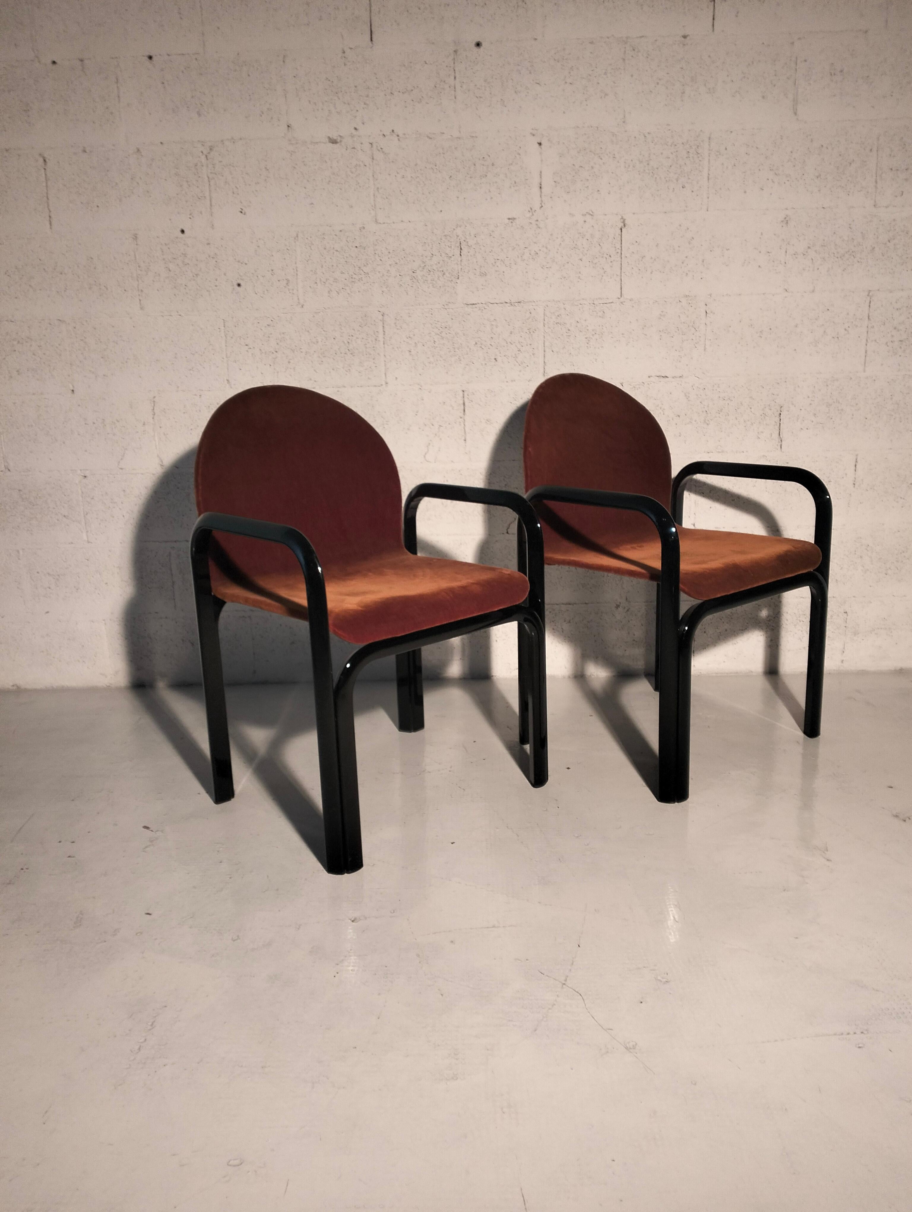 Set of 4 chairs and 1 square table Orsay mod. by Gae Aulenti for Knoll 80s For Sale 4