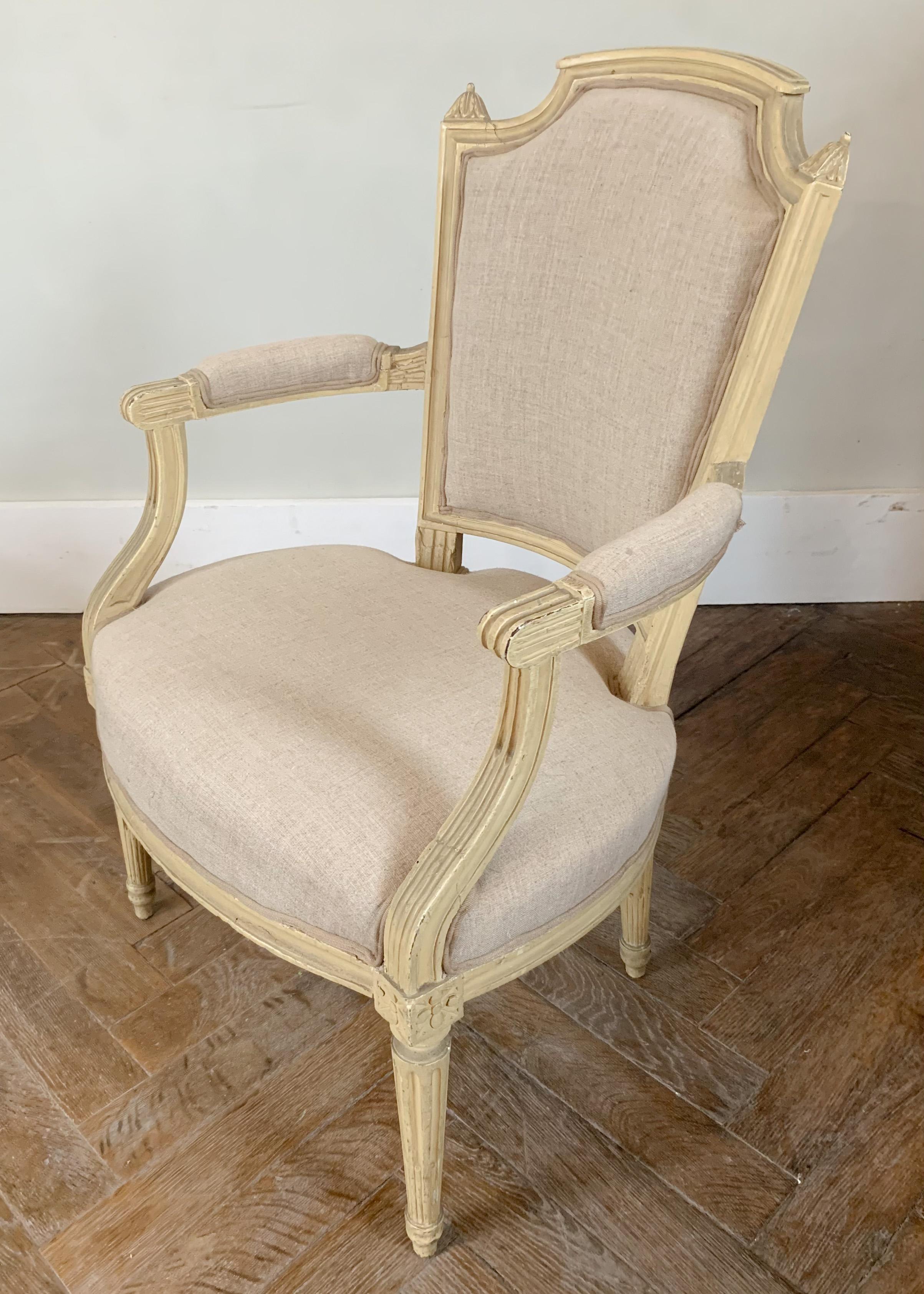 19th Century French Set of 4 Chairs and 2armchairs Linen - Louis XV Style - 19th France For Sale