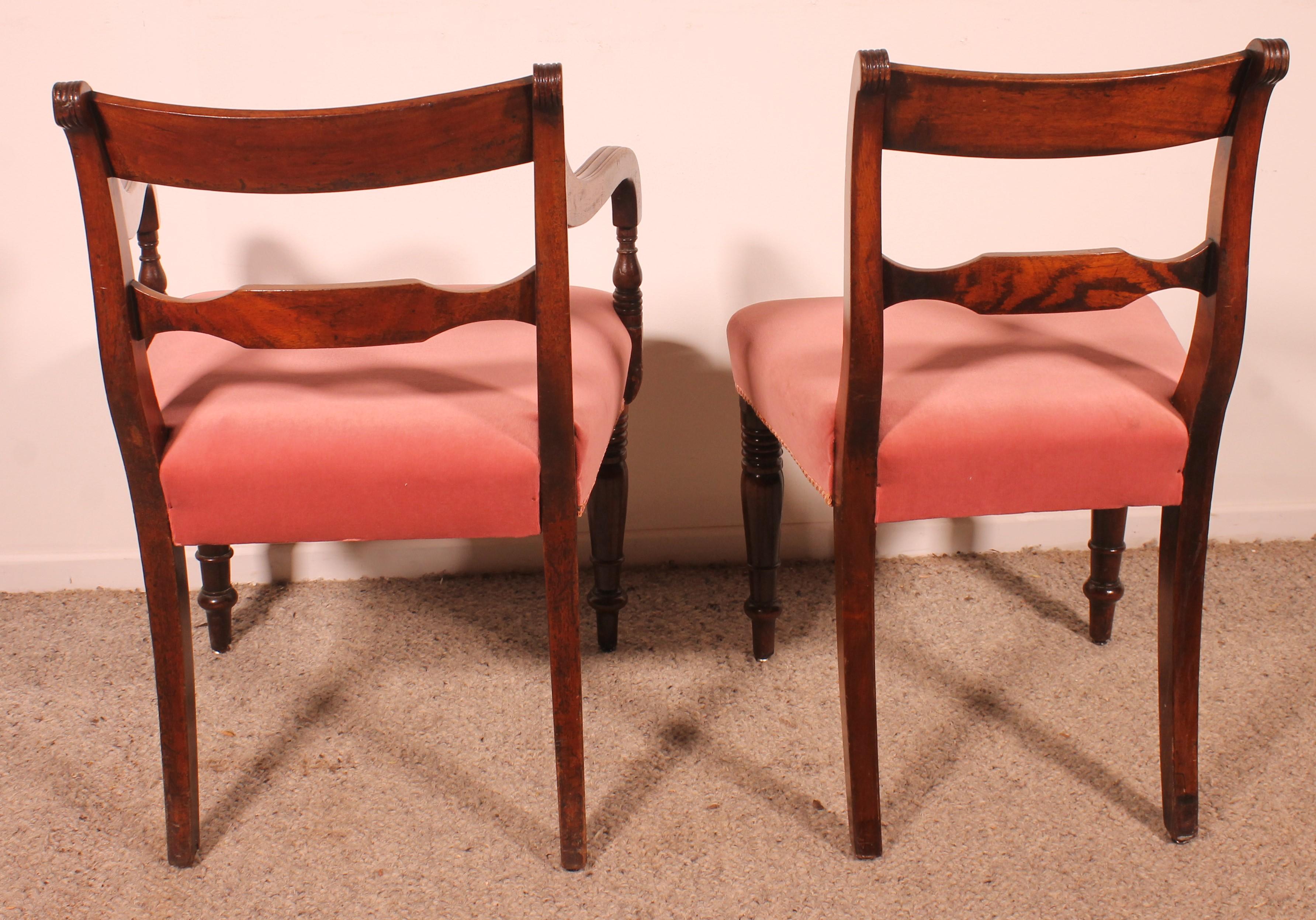 Satz von 4 Stühlen und zwei Sesseln aus Mahagoni aus dem 18. Jahrhundert (18. Jahrhundert und früher) im Angebot