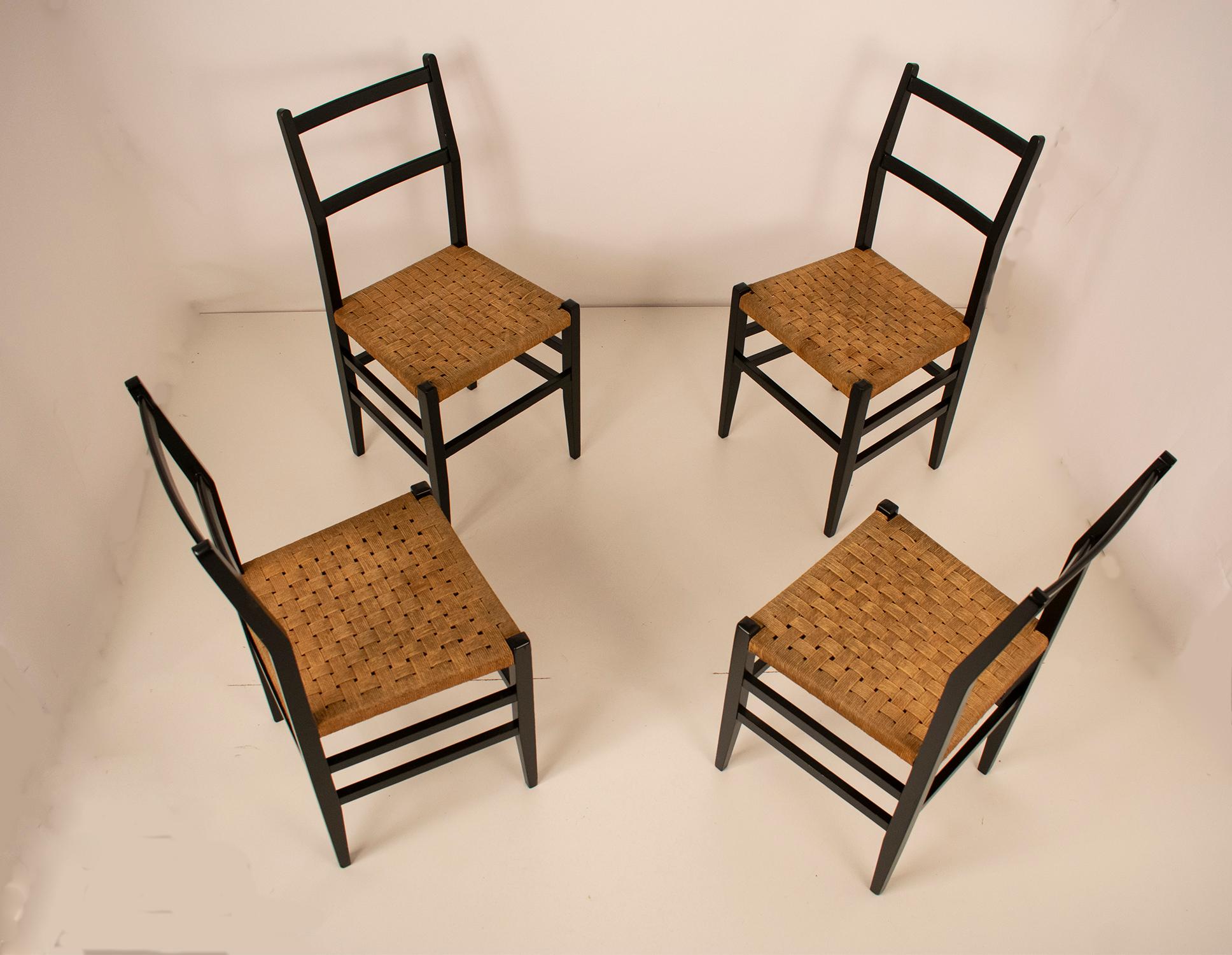 Set of 4 Chairs, in the Style of Gio Ponti, 1950s In Good Condition In Barcelona, Cataluna