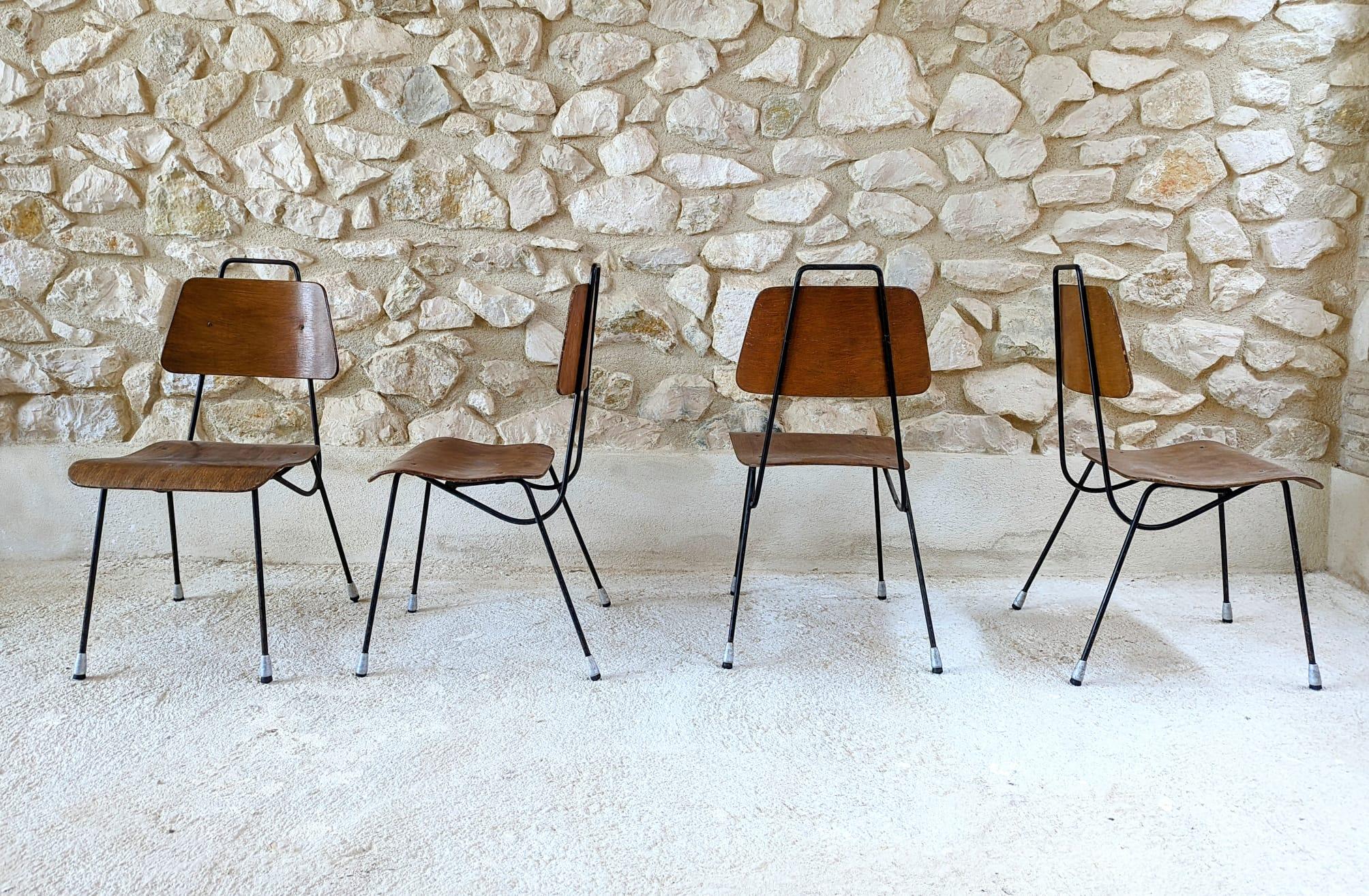 Fabulous set of chairs by renowned designer Antoni de Moragas, made of tubular iron and molded wood. Winners of the first prize in the furniture contest Prodignification of the popular home, 1954, FAD, and National Housing Institute.

The motto of