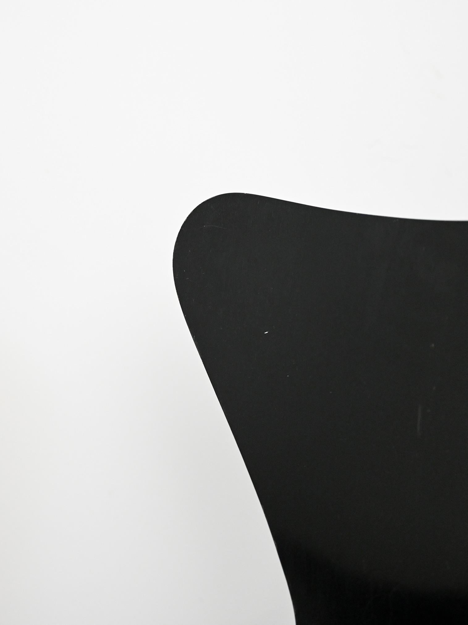 Satz von 4 Stühlen von Arne Jacobsen im Angebot 3